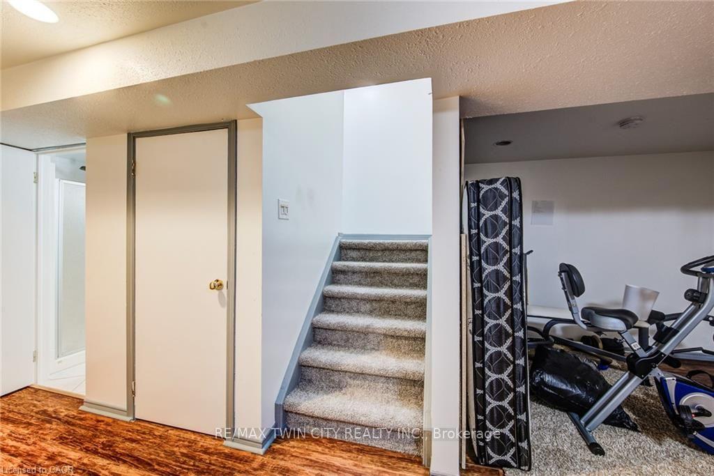 Photo 20 of Unit 15, 285 Sandowne Drive, Waterloo, Huron Park — HOMEH