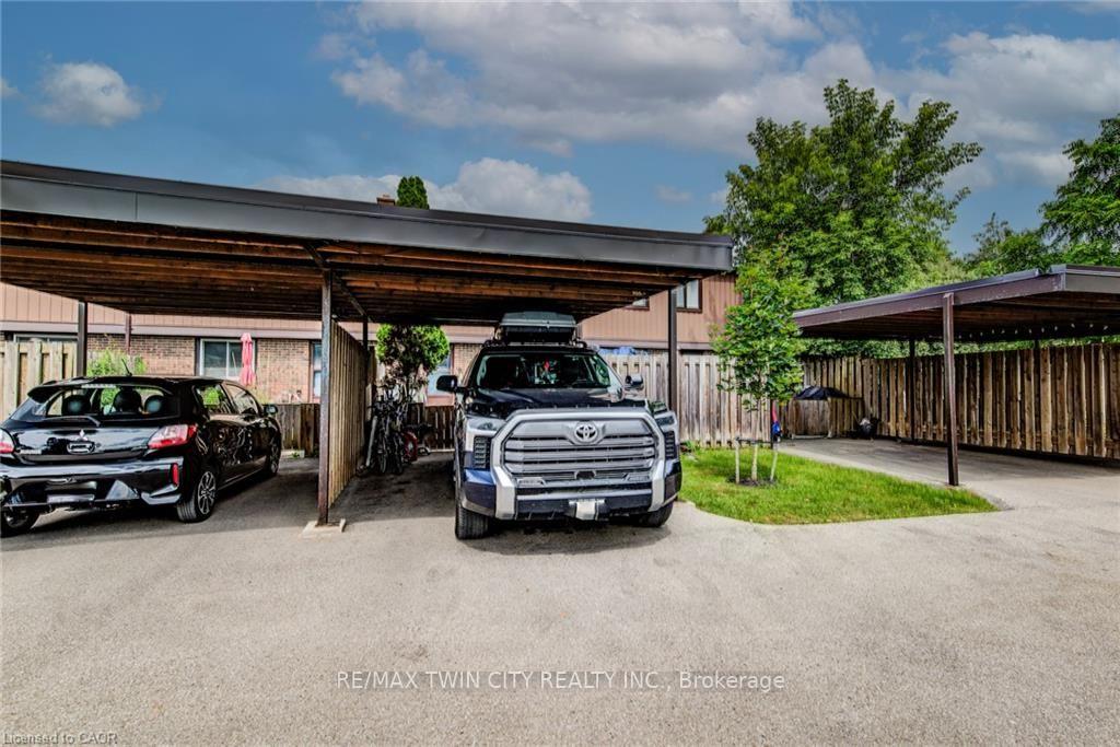 Photo 25 of Unit 15, 285 Sandowne Drive, Waterloo, Huron Park — HOMEH