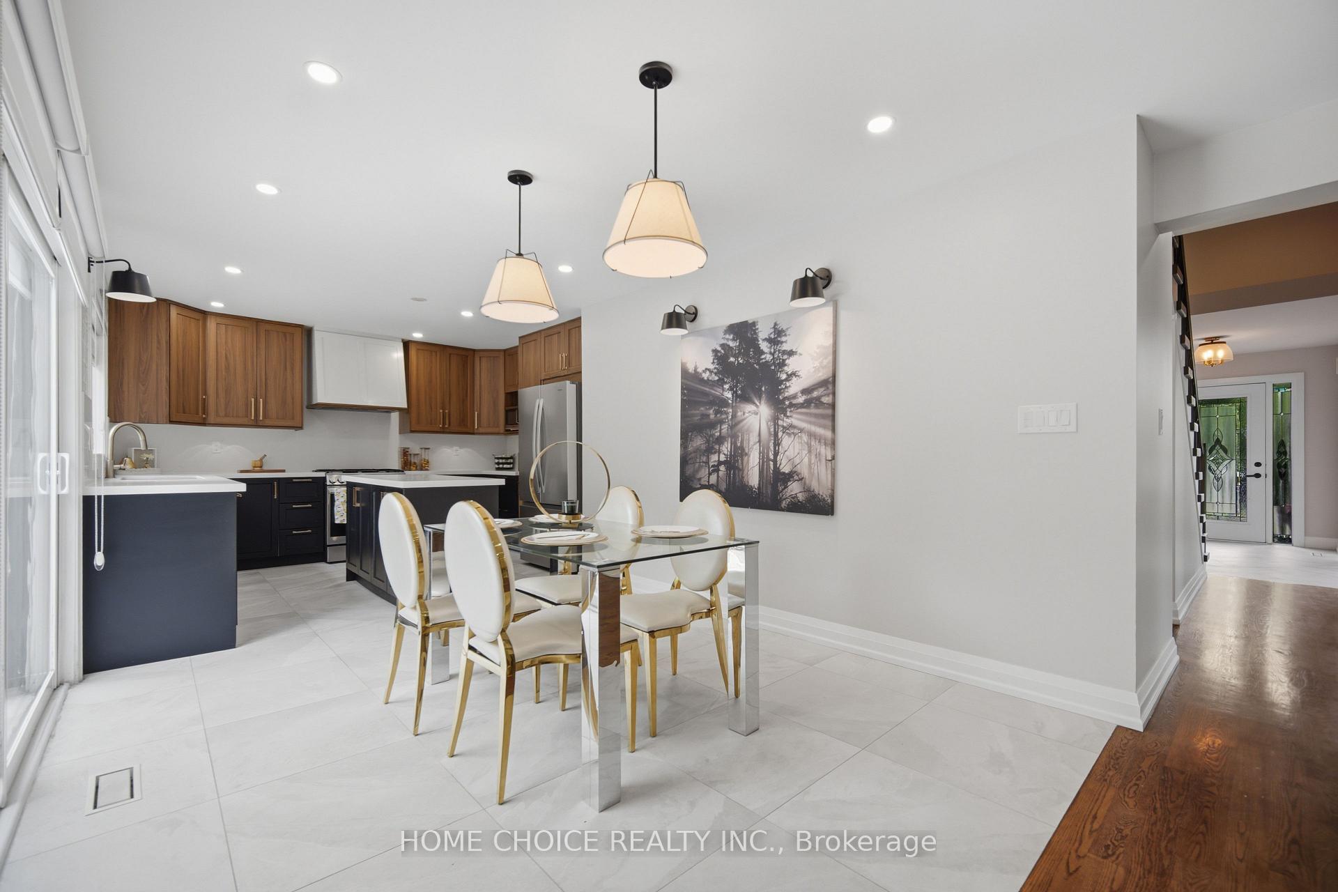Photo 15 of 670 Dolby Crescent, Milton, Beaty — HOMEH