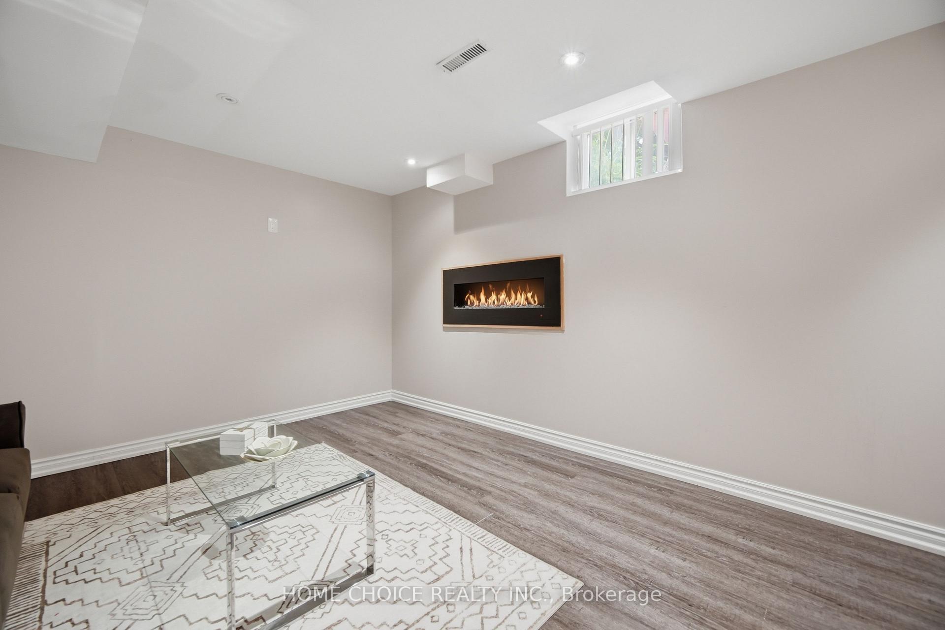 Photo 42 of 670 Dolby Crescent, Milton, Beaty — HOMEH