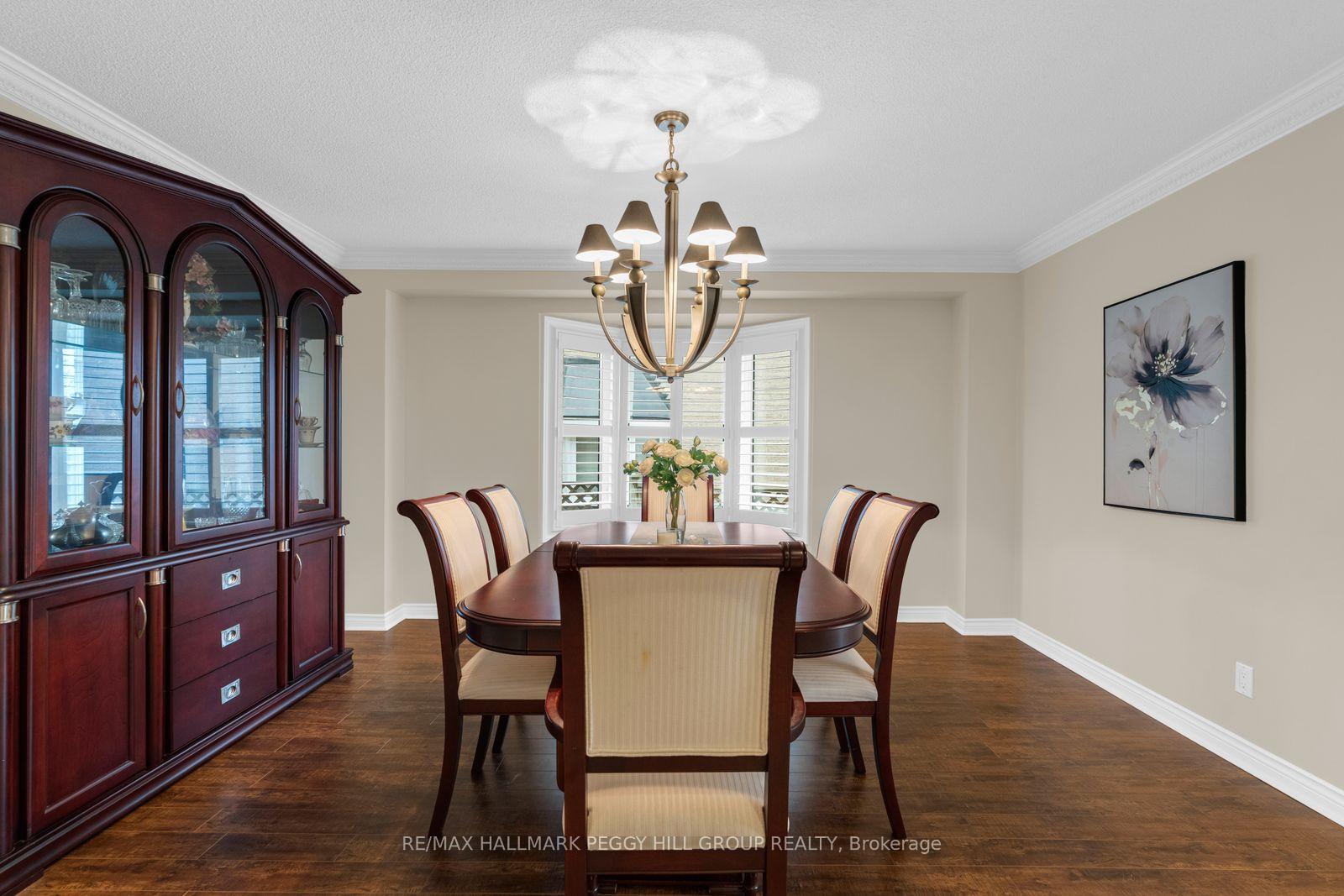 Photo 6 of 87 Cityview Circle, Barrie, Holly — HOMEH