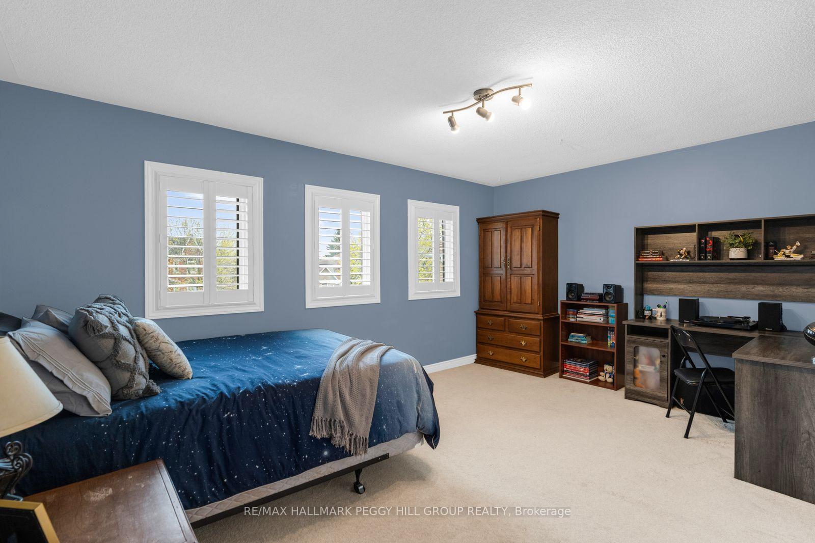 Photo 16 of 87 Cityview Circle, Barrie, Holly — HOMEH