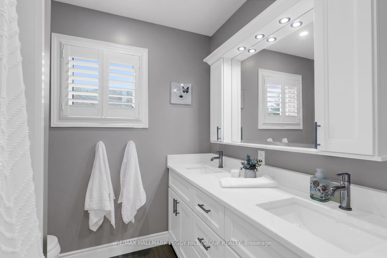 Photo 18 of 87 Cityview Circle, Barrie, Holly — HOMEH
