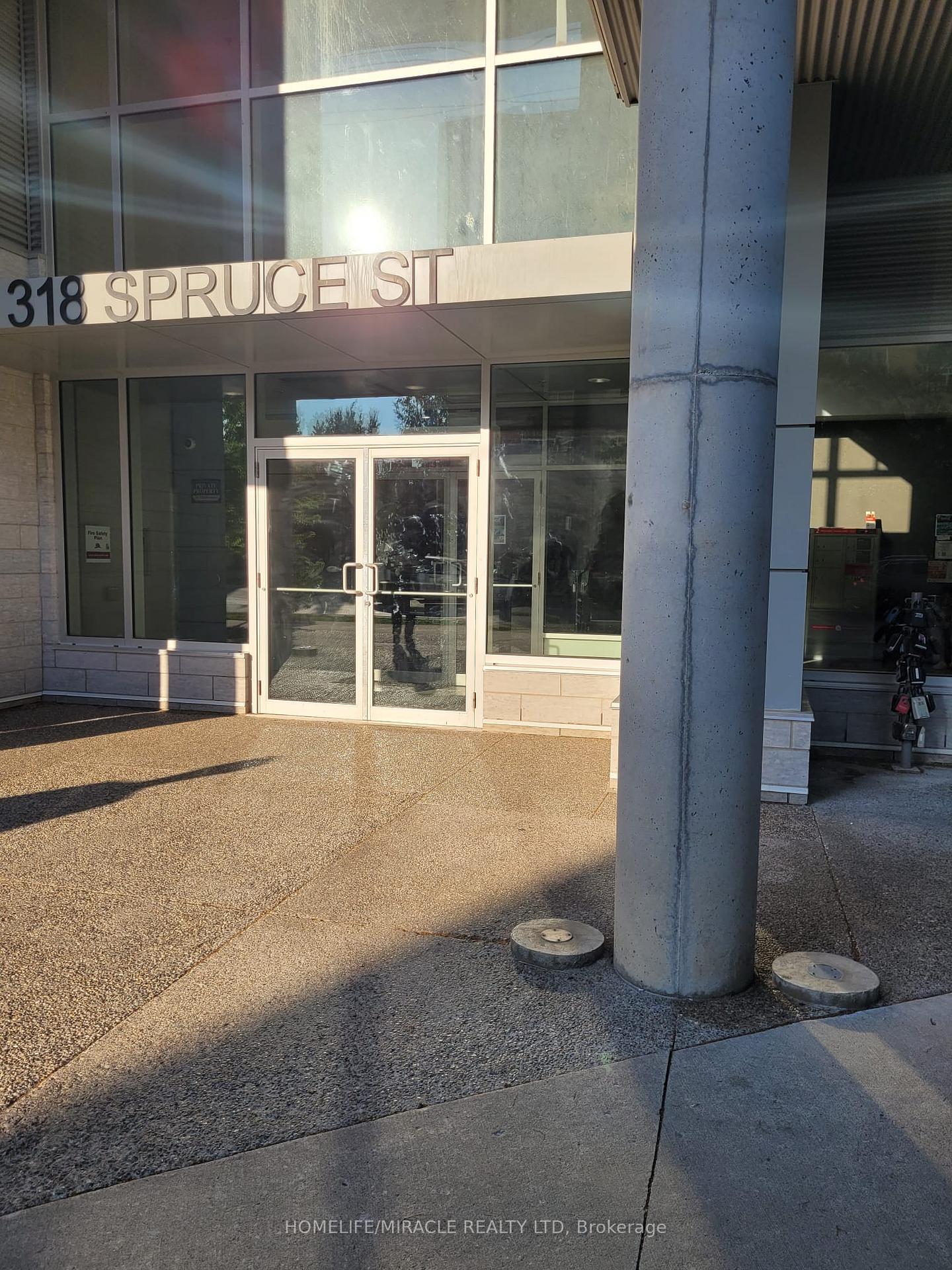 Photo 2 of Unit 503, 318 Spruce Street, Waterloo, Beechwood/University — HOMEH