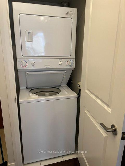 Photo 3 of Unit 203, 1430 Yonge Street, Toronto, Yonge-St. Clair — HOMEH