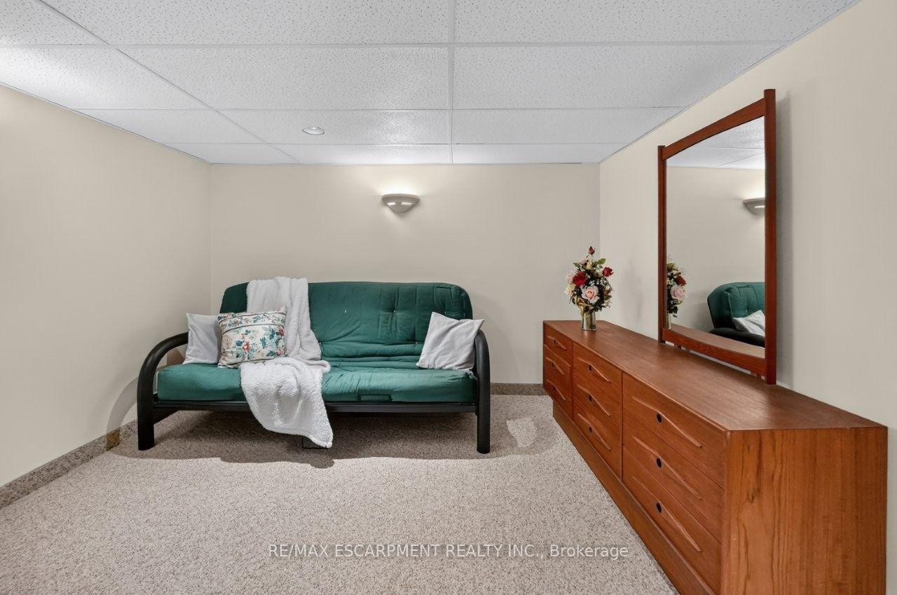 Photo 22 of 23 Lakeview Avenue, Grimsby, Grimsby Beach — HOMEH