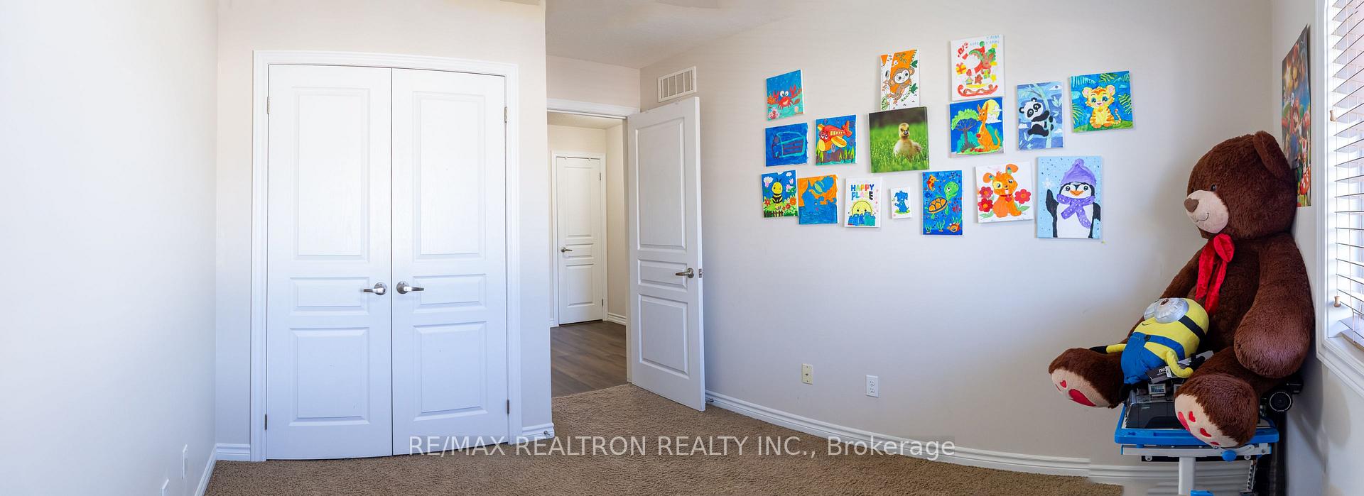Photo 24 of 130 Simmonds Drive, Guelph, Victoria North — HOMEH