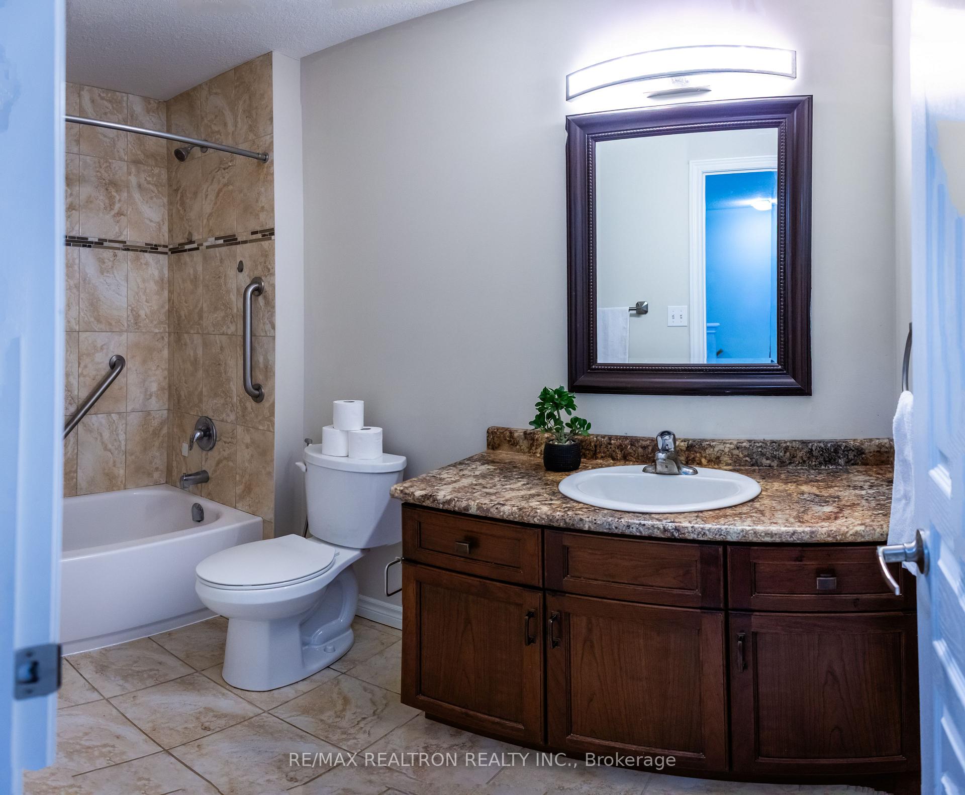 Photo 26 of 130 Simmonds Drive, Guelph, Victoria North — HOMEH