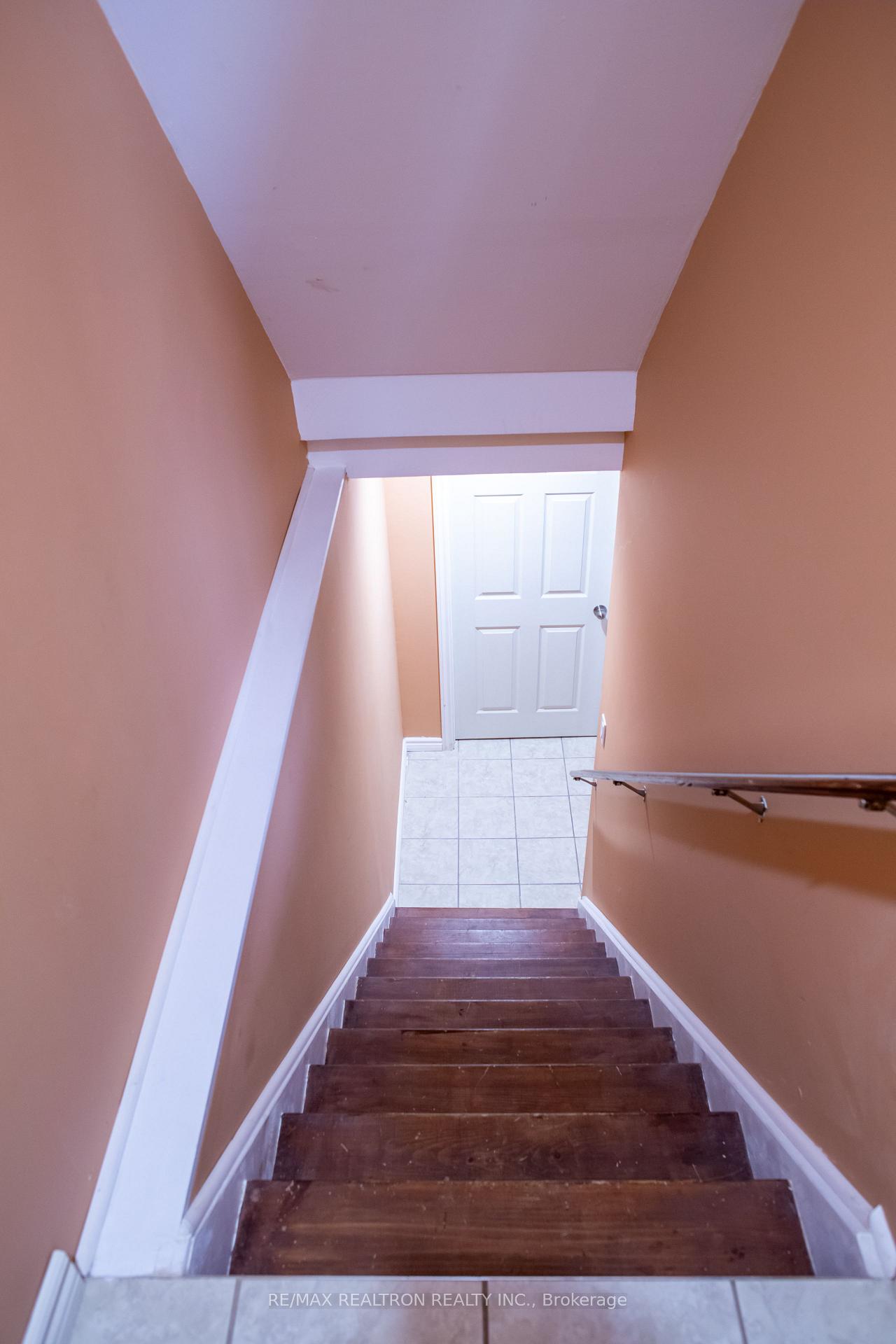 Photo 27 of 130 Simmonds Drive, Guelph, Victoria North — HOMEH