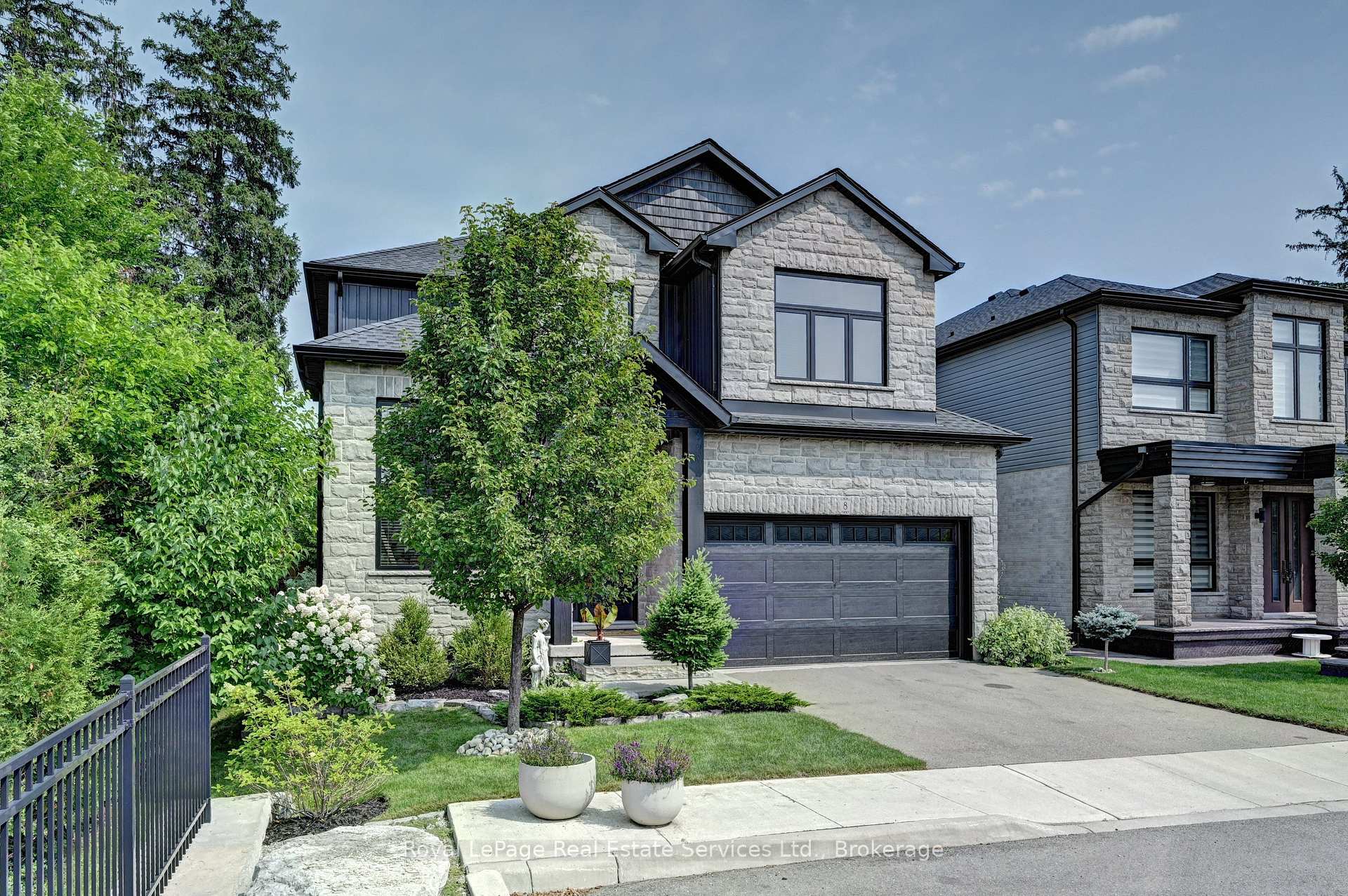 Photo 2 of Unit 8, 450 Bridgeport Road, Kitchener, Bridgeport — HOMEH