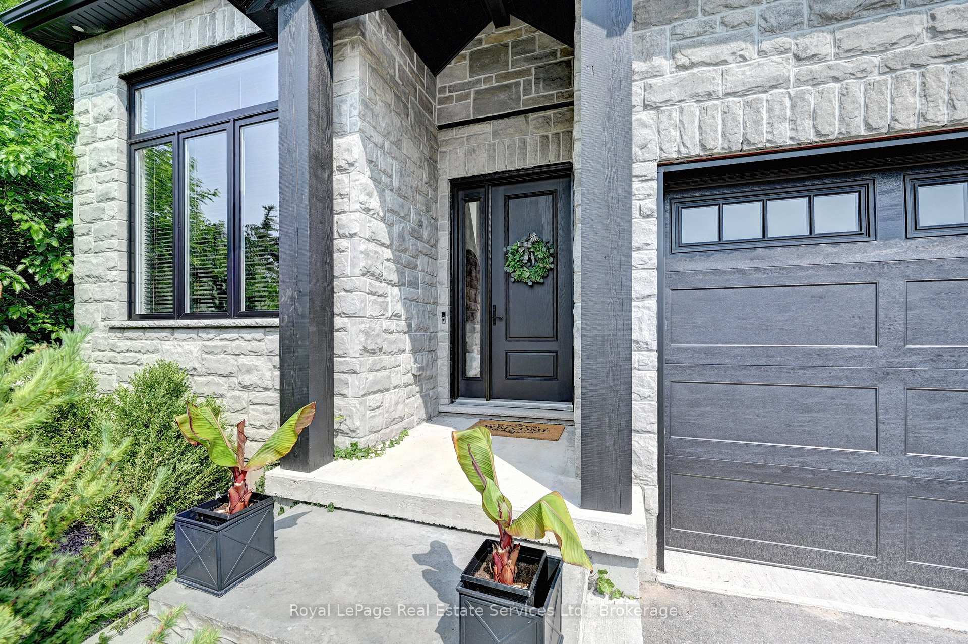 Photo 4 of Unit 8, 450 Bridgeport Road, Kitchener, Bridgeport — HOMEH