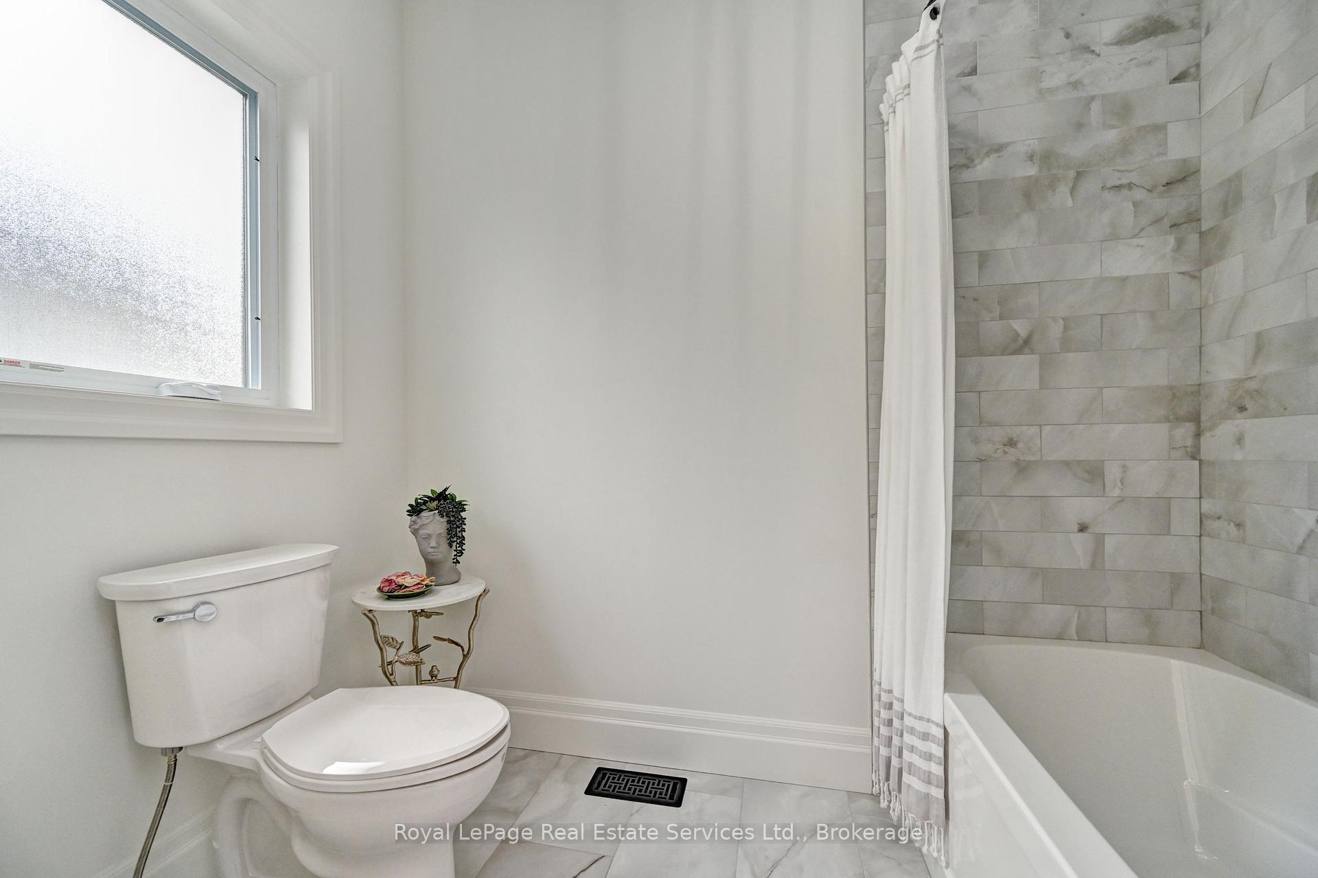 Photo 36 of Unit 8, 450 Bridgeport Road, Kitchener, Bridgeport — HOMEH