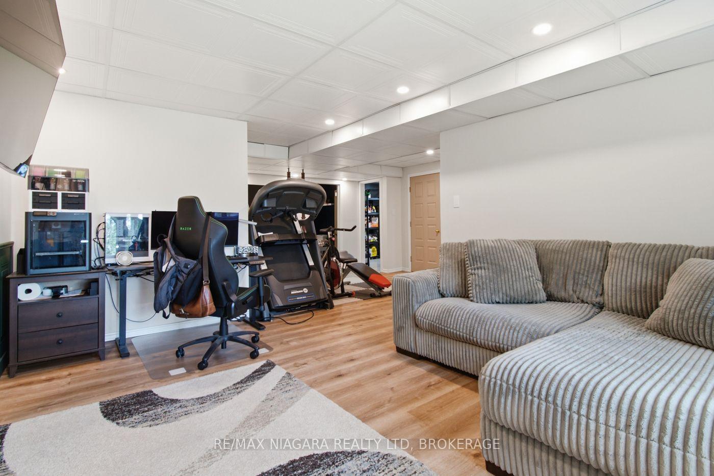 Photo 30 of 36 Hemlock Street, St. Catharines, Burleigh Hill — HOMEH