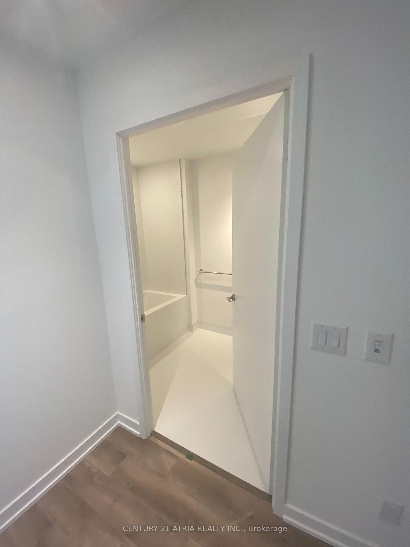 Photo 6 of Unit 1713, 20 Edward Street, Toronto, Bay Street Corridor — HOMEH