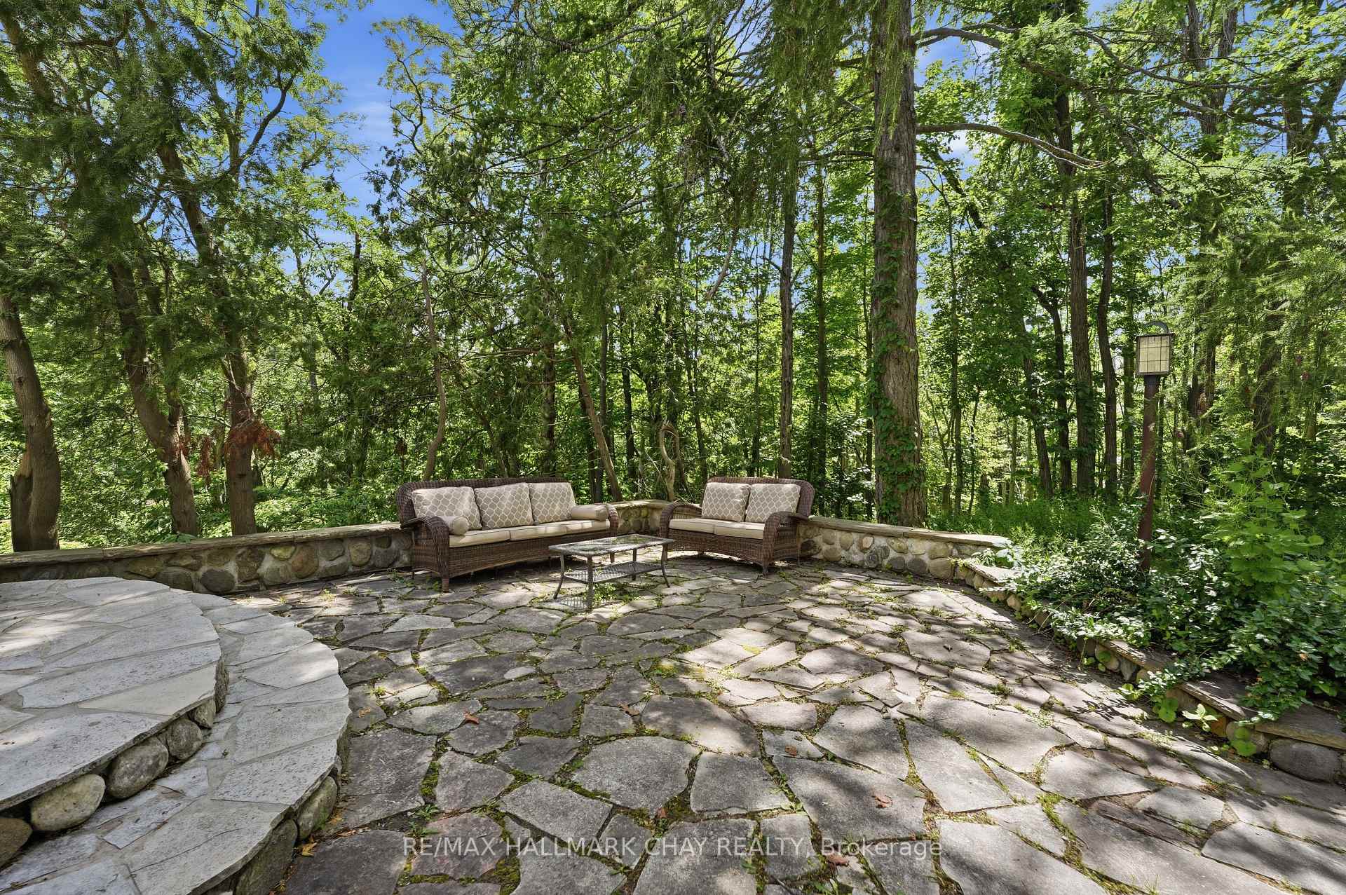 Photo 4 of 115 Doran Road, Springwater, Midhurst — HOMEH