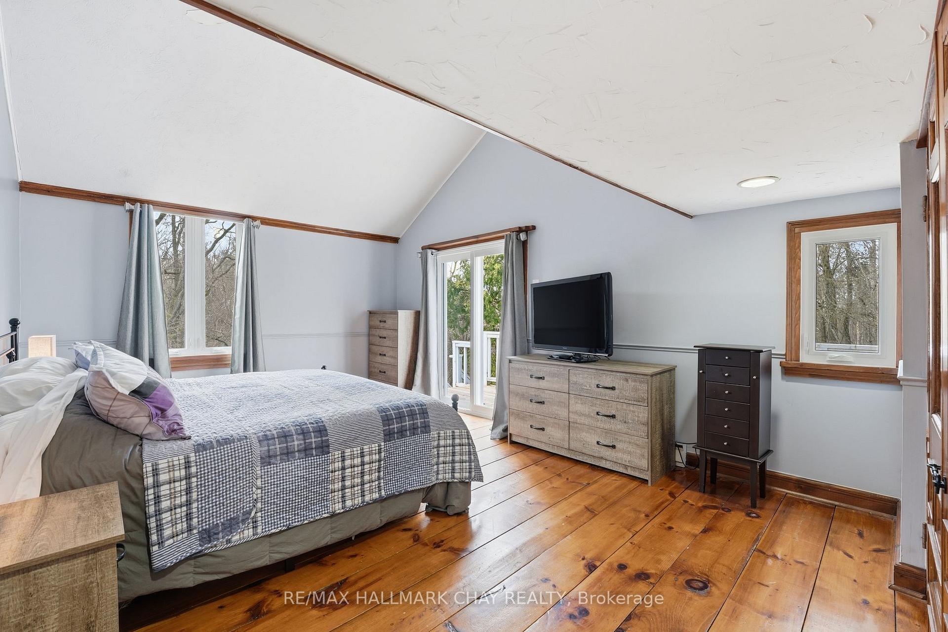 Photo 20 of 115 Doran Road, Springwater, Midhurst — HOMEH