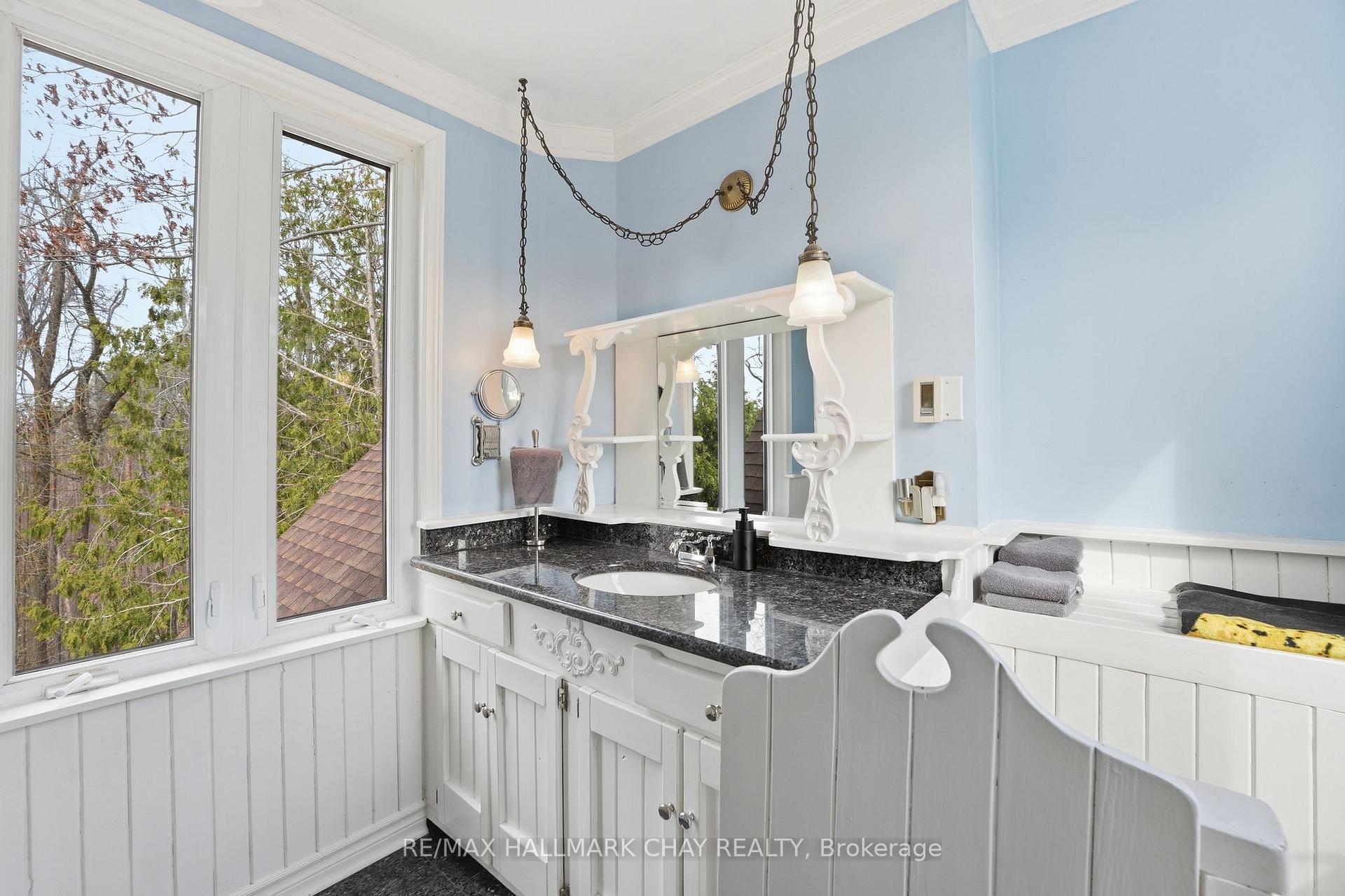 Photo 26 of 115 Doran Road, Springwater, Midhurst — HOMEH