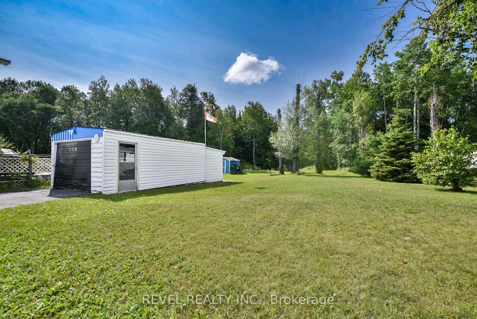 Photo 3 of 170 Fourth Avenue, Timmins, SCH - Gold Centre — HOMEH