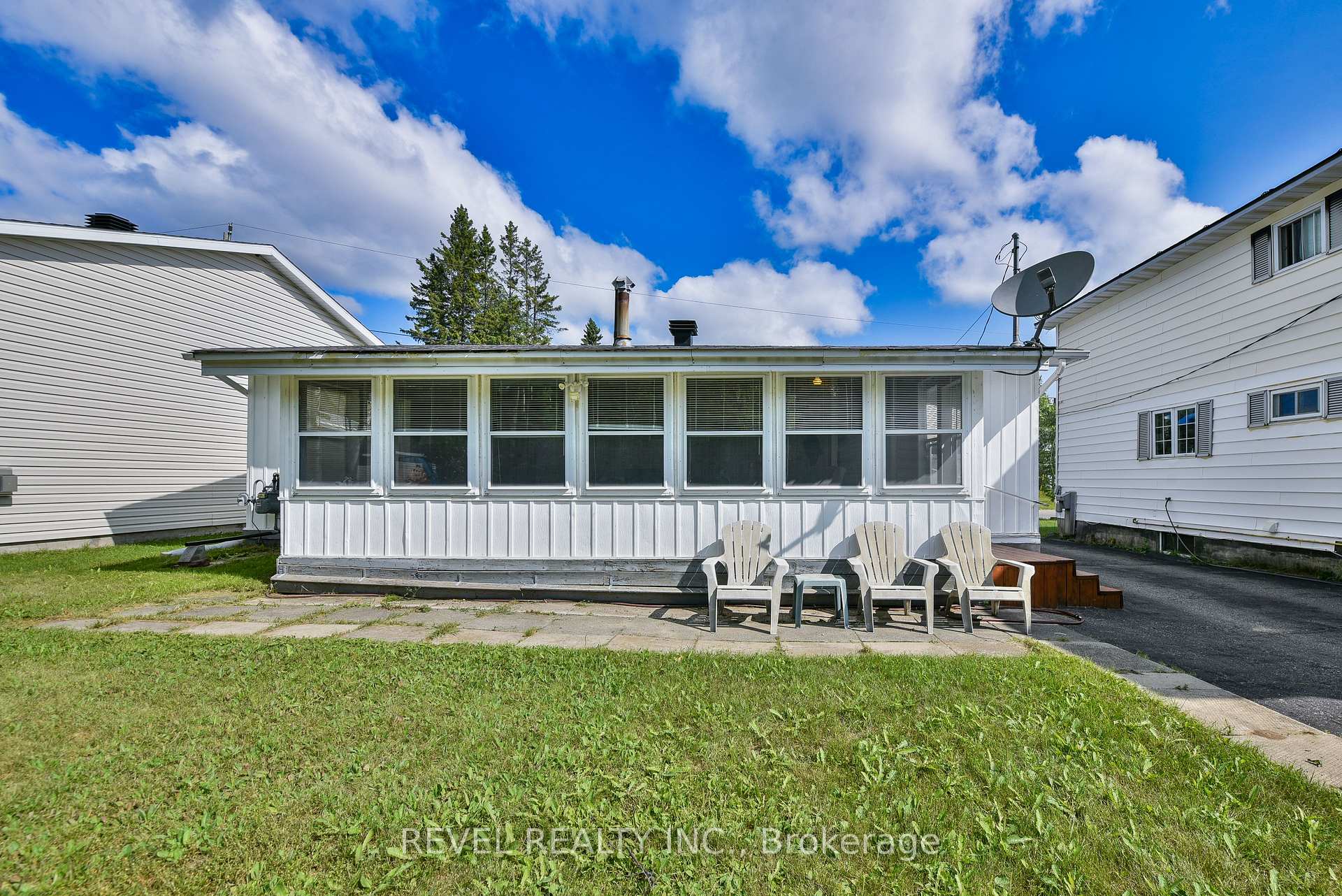 Photo 5 of 170 Fourth Avenue, Timmins, SCH - Gold Centre — HOMEH