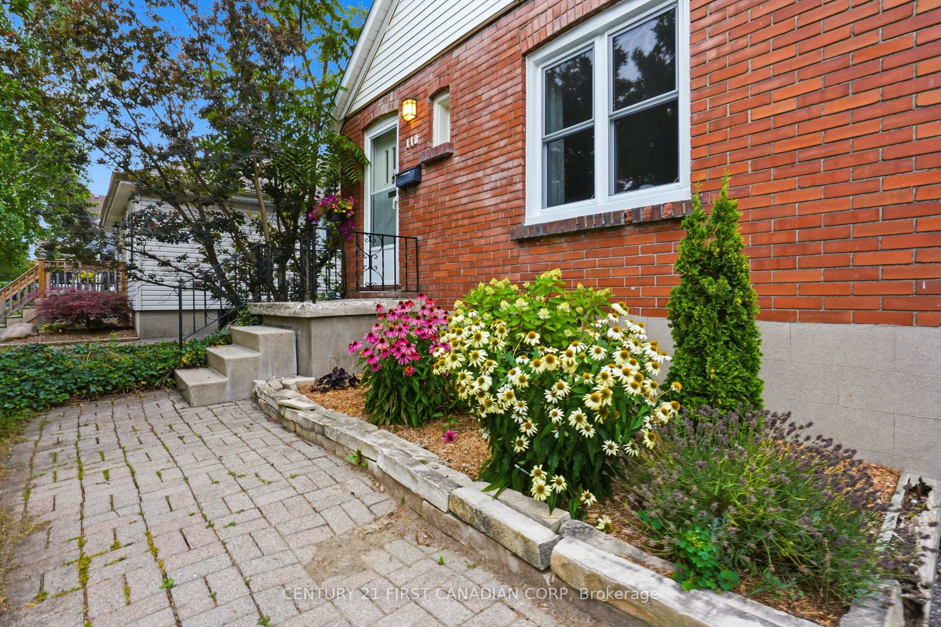 Photo 4 of Unit 110, 110 Emery Street E, London, South F — HOMEH