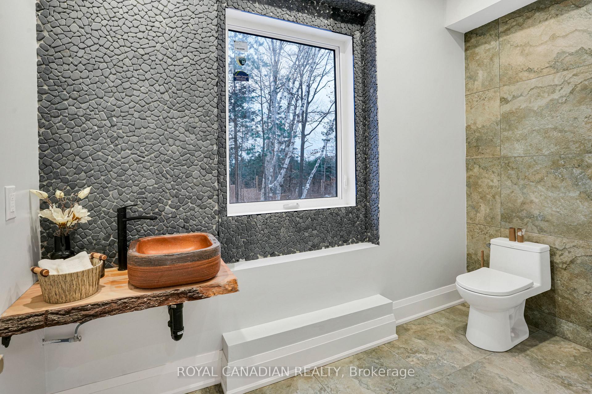 Photo 42 of 15 Glenview Heights Lane, King, Rural King — HOMEH