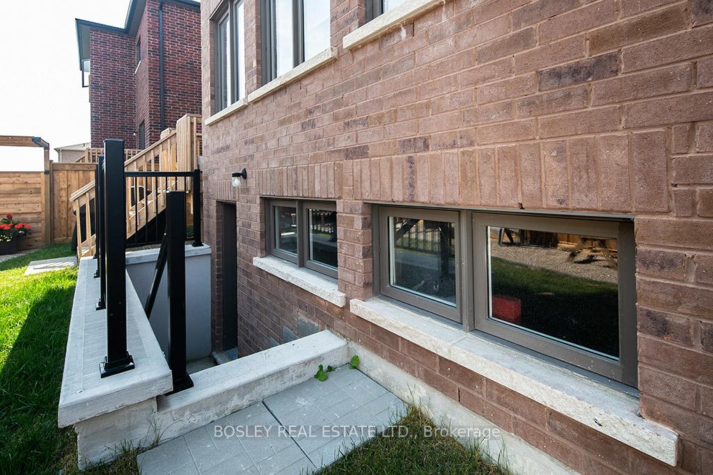 Photo 46 of 259 Centre Street, Clearview, Stayner — HOMEH