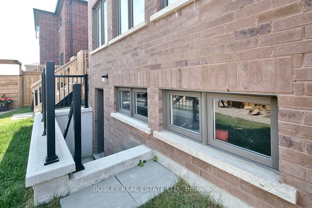 Photo 48 of 259 Centre Street, Clearview, Stayner — HOMEH