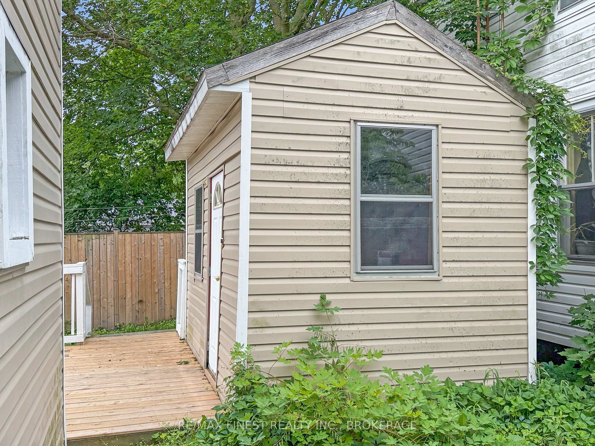 Photo 30 of 215 Brock Street, Gananoque, Gananoque — HOMEH