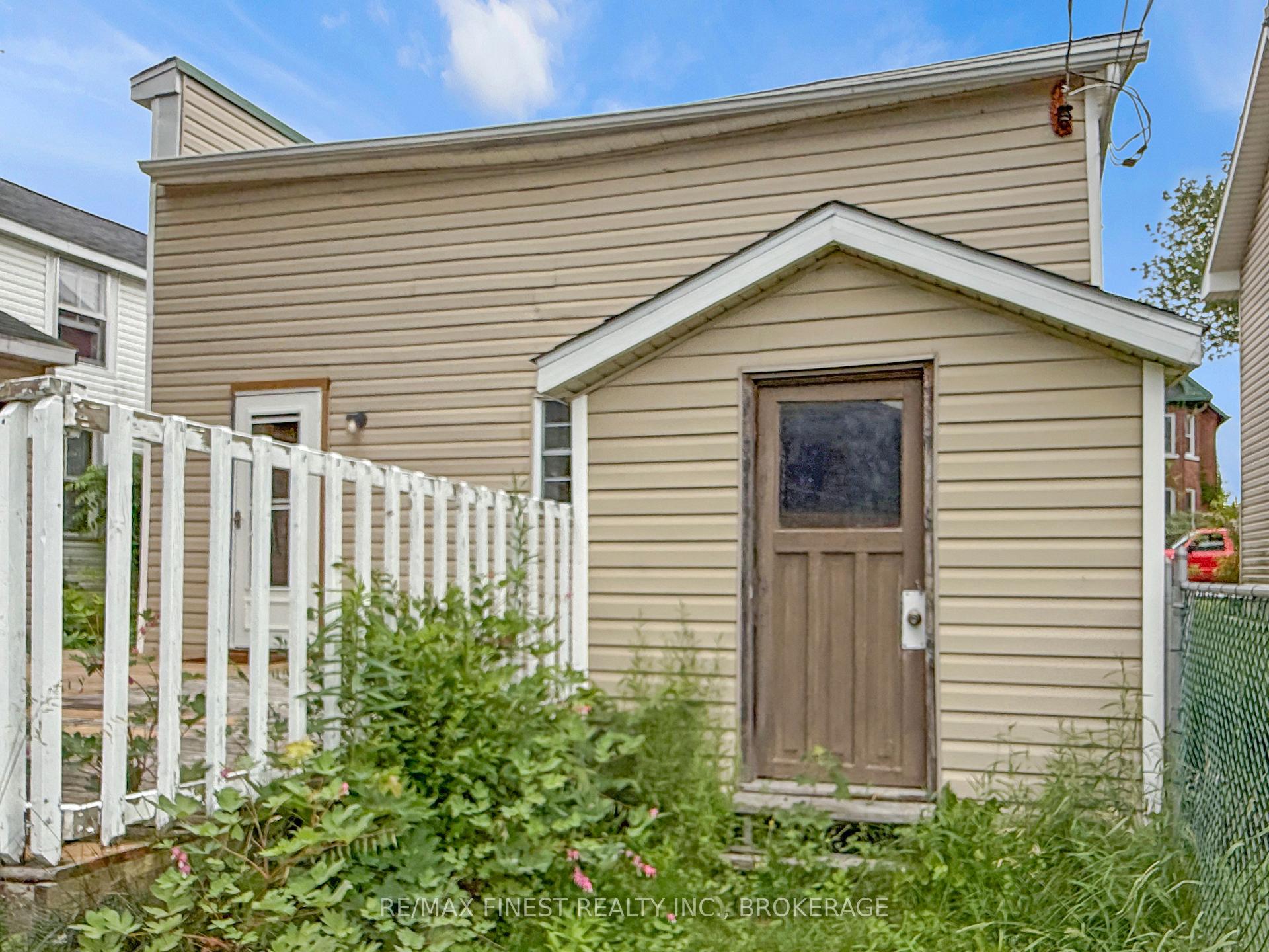 Photo 36 of 215 Brock Street, Gananoque, Gananoque — HOMEH