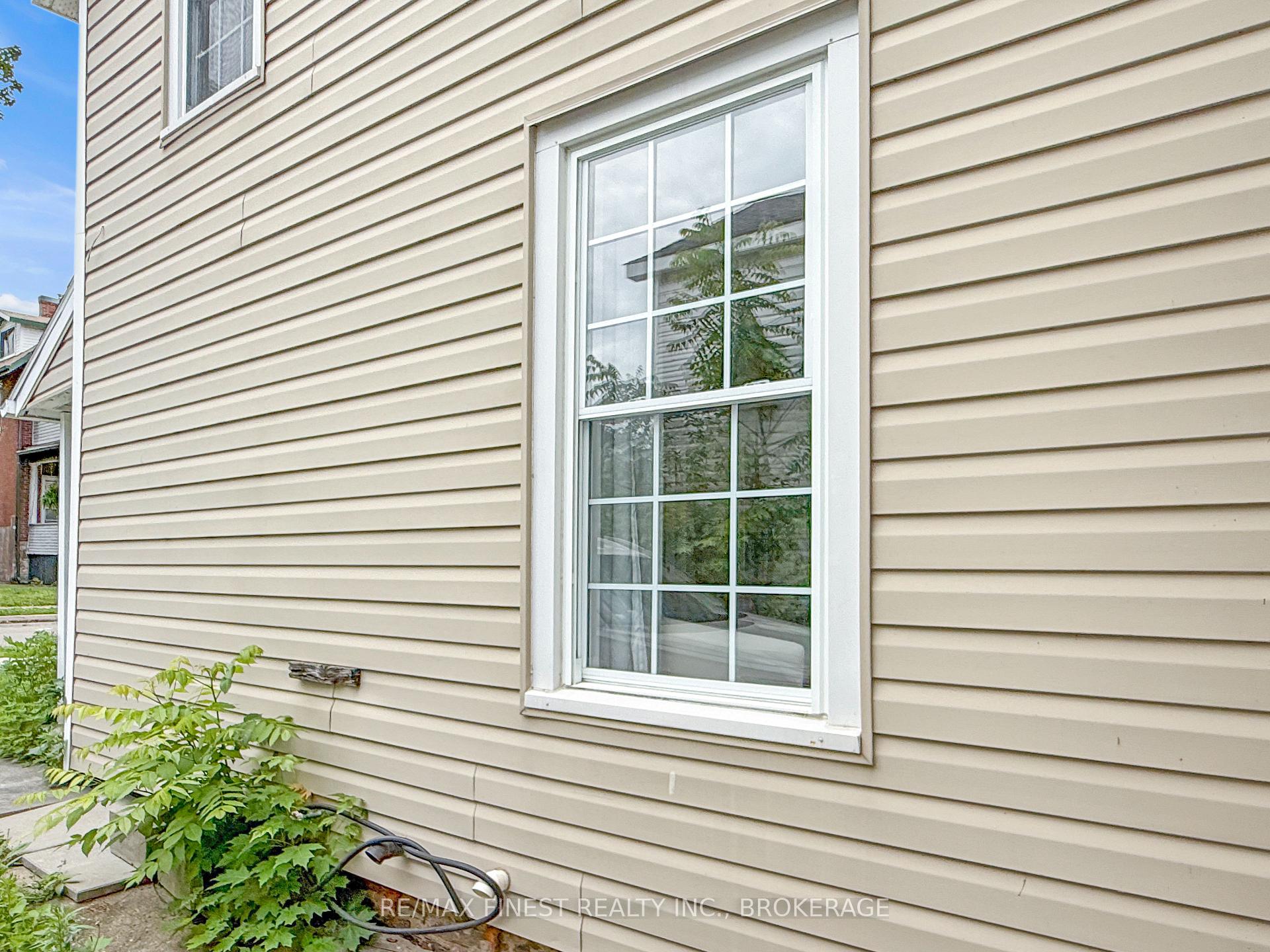 Photo 40 of 215 Brock Street, Gananoque, Gananoque — HOMEH
