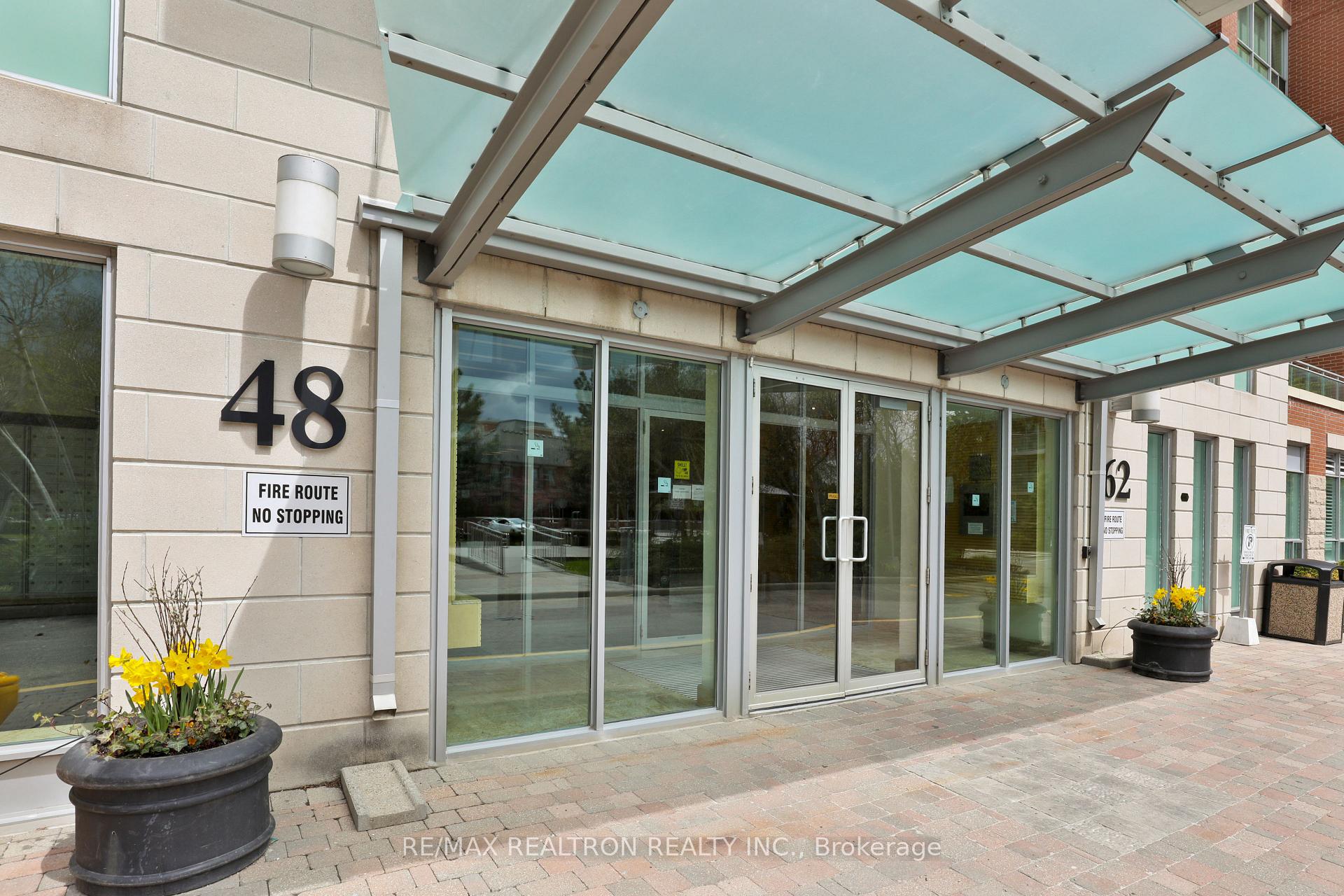 Photo 2 of Unit 112, 48 Suncrest Boulevard, Markham, Commerce Valley — HOMEH