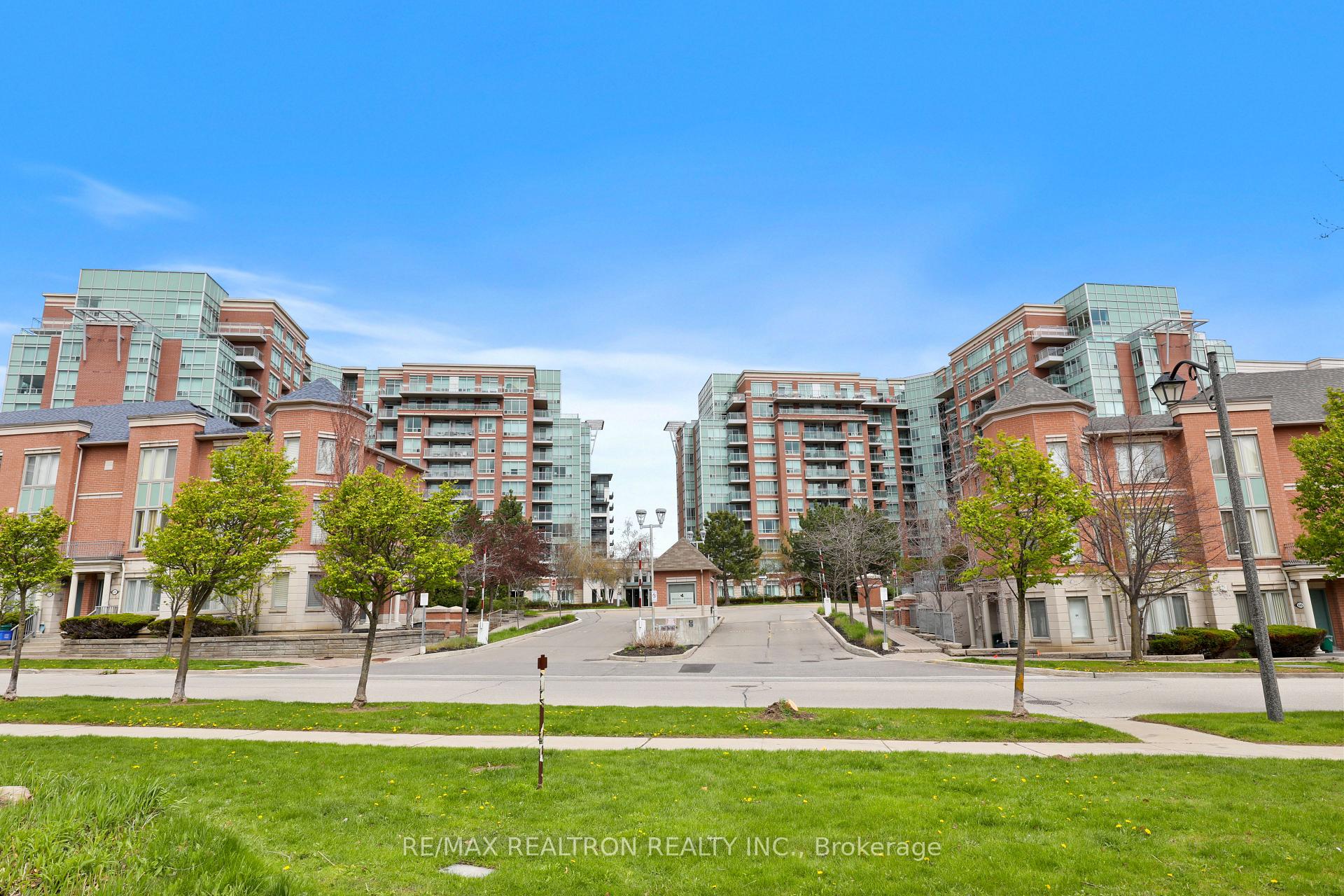 Photo of Unit 112, 48 Suncrest Boulevard