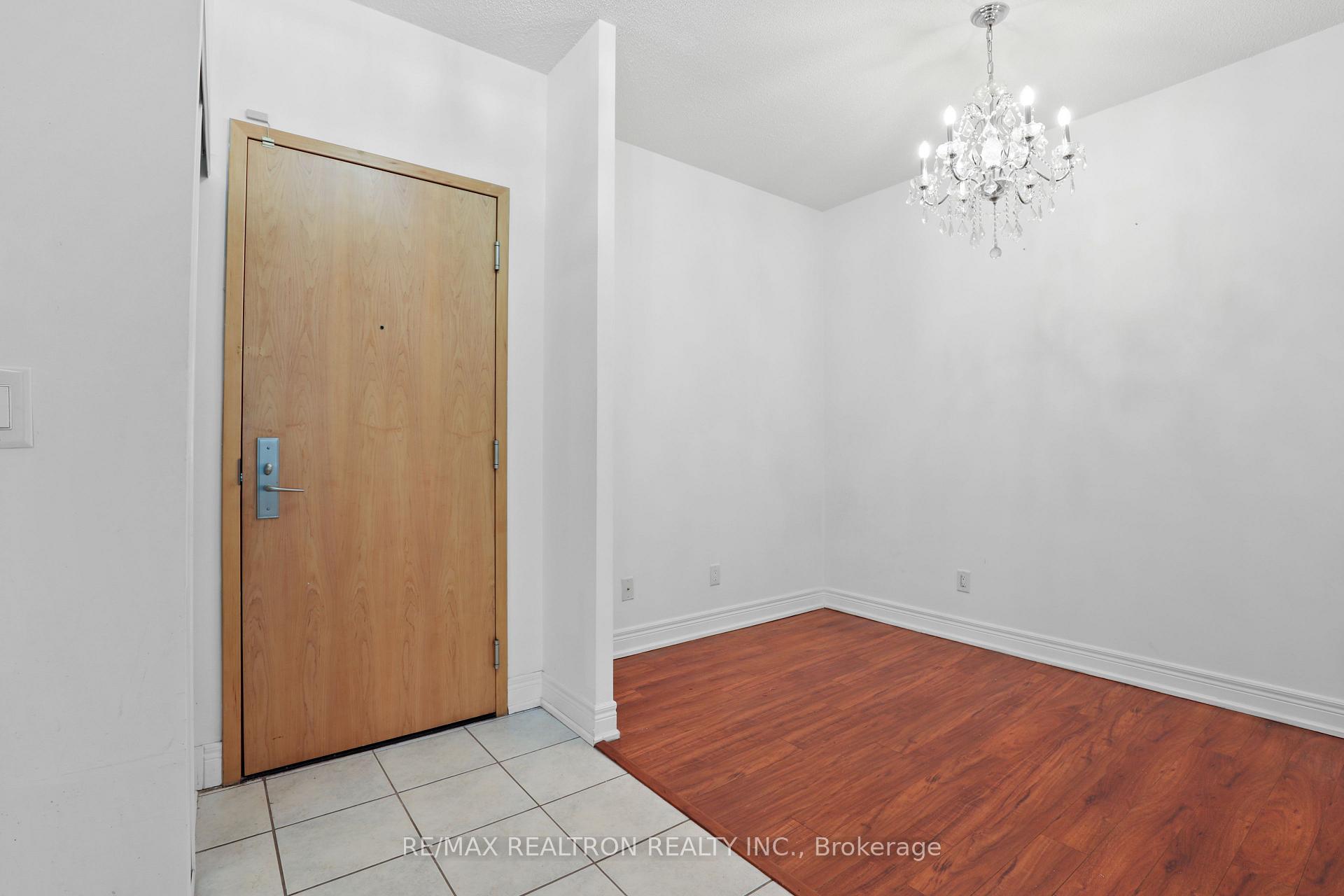 Photo 13 of Unit 112, 48 Suncrest Boulevard, Markham, Commerce Valley — HOMEH