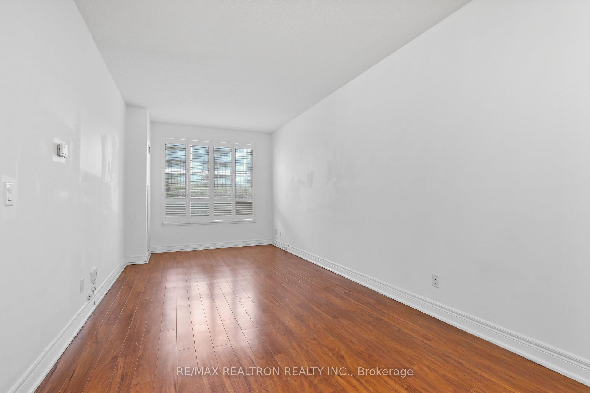 Photo 19 of Unit 112, 48 Suncrest Boulevard, Markham, Commerce Valley — HOMEH