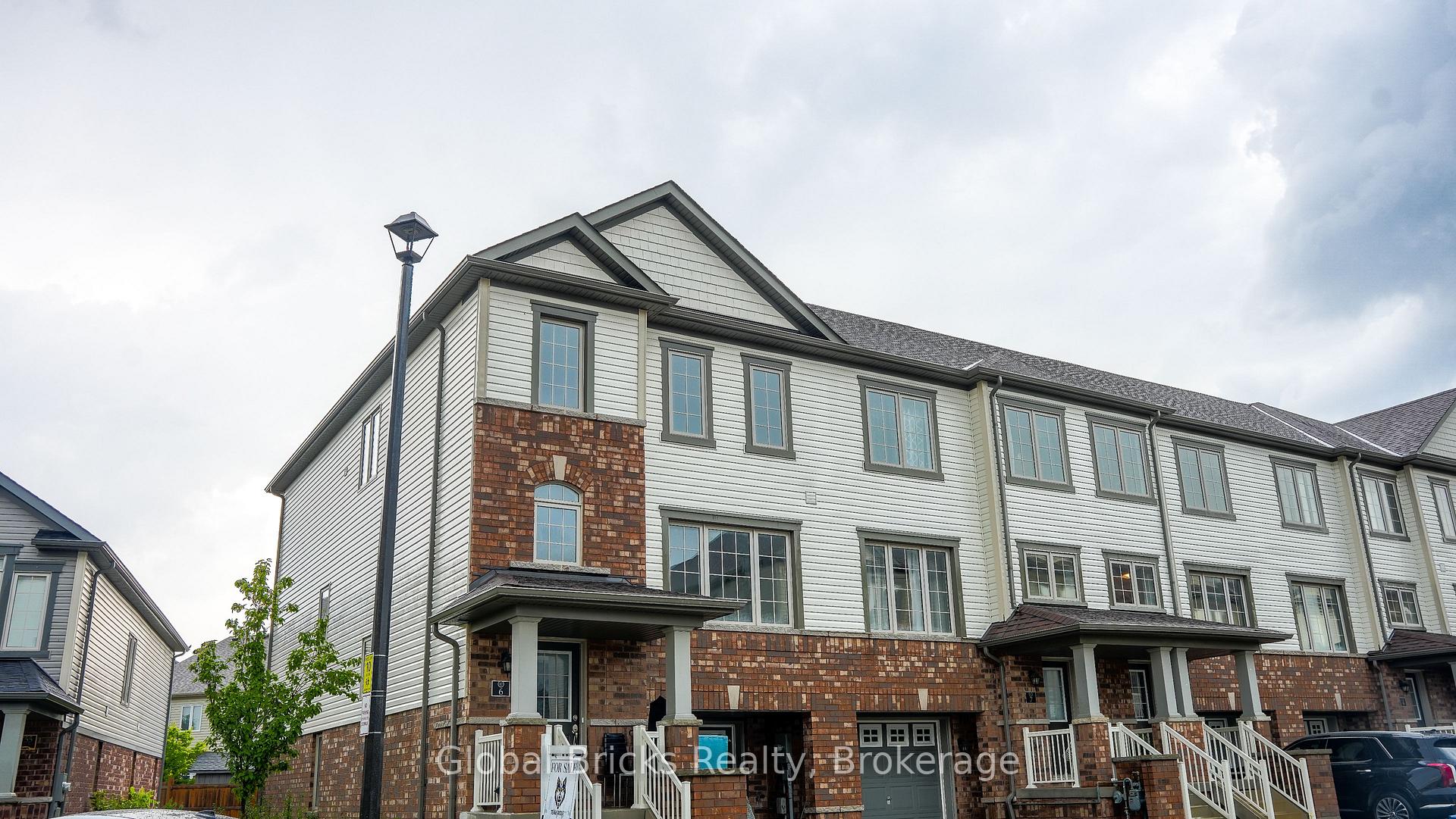 Photo of Unit 6, 755 Linden Drive