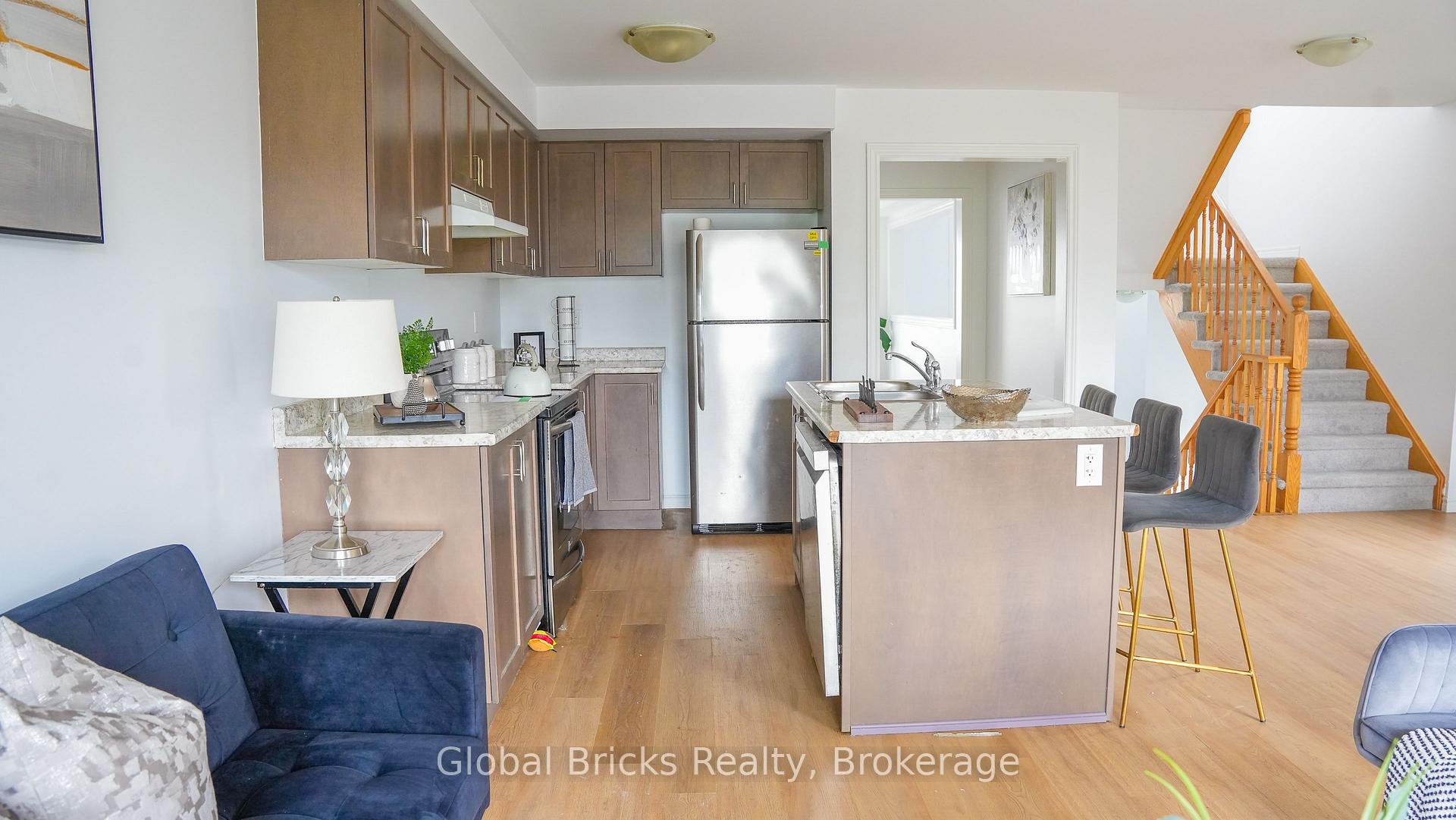 Photo 4 of Unit 6, 755 Linden Drive, Cambridge, Preston Heights — HOMEH