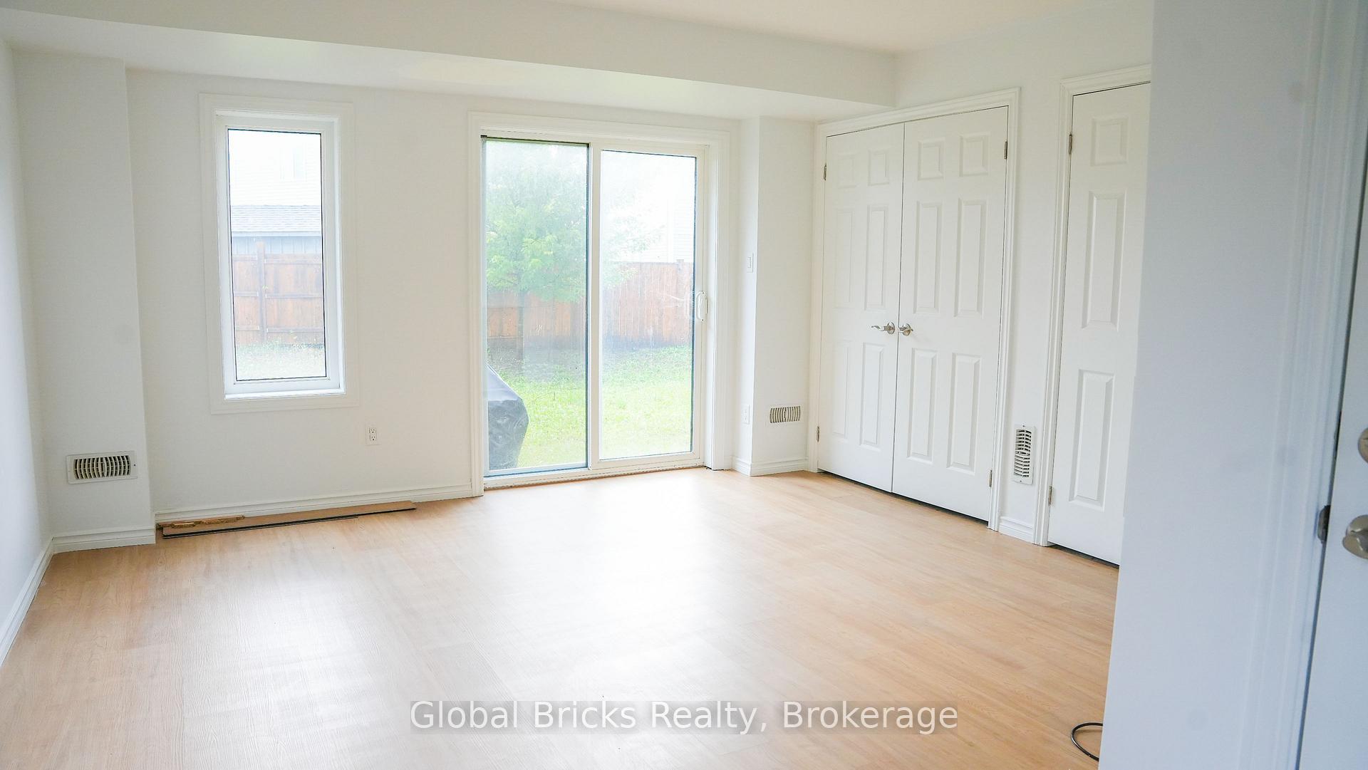 Photo 14 of Unit 6, 755 Linden Drive, Cambridge, Preston Heights — HOMEH