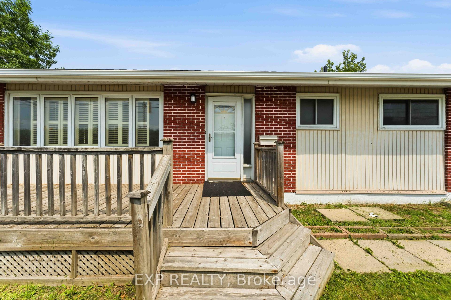 Photo 5 of 2473 Walkley Road, Ottawa, Hawthorne Meadows — HOMEH