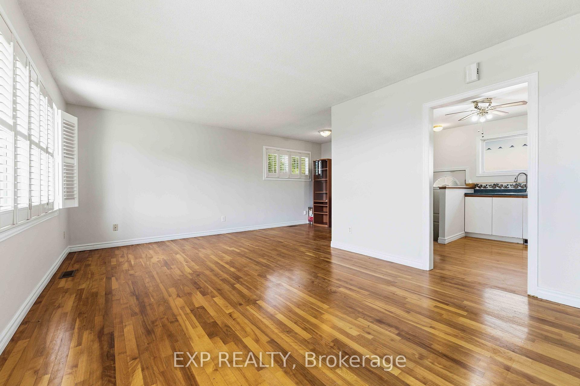 Photo 9 of 2473 Walkley Road, Ottawa, Hawthorne Meadows — HOMEH