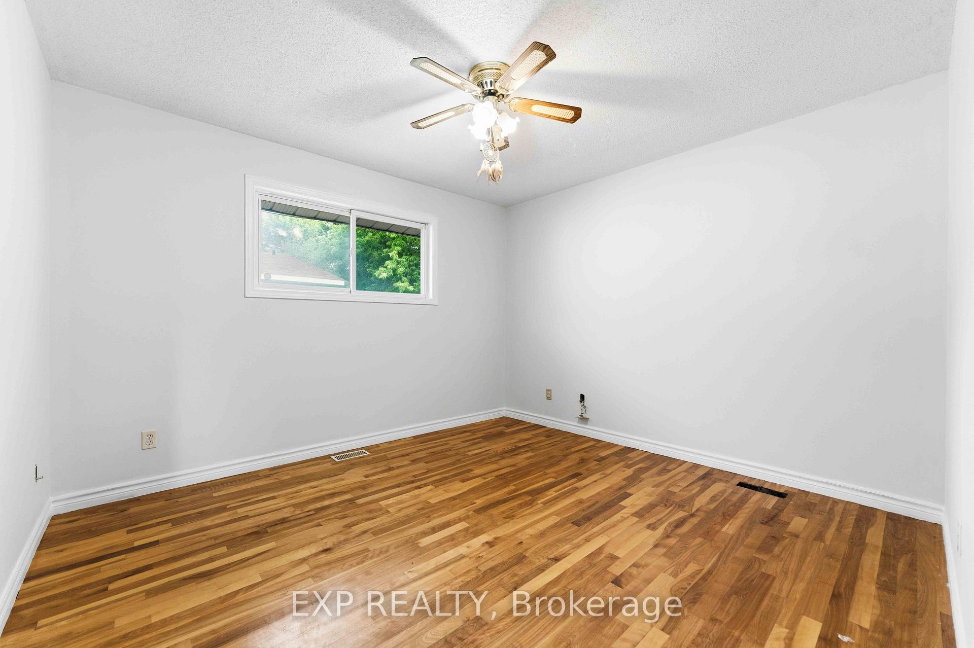 Photo 19 of 2473 Walkley Road, Ottawa, Hawthorne Meadows — HOMEH