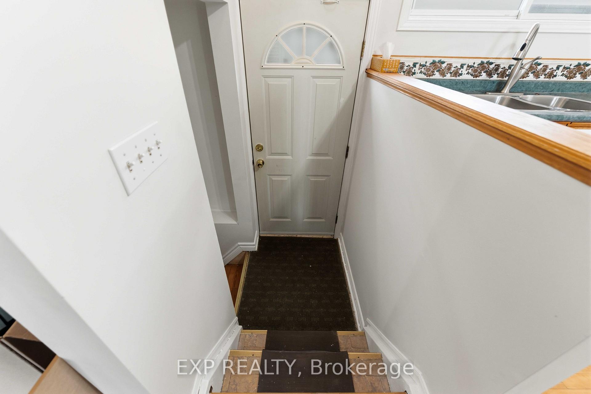 Photo 31 of 2473 Walkley Road, Ottawa, Hawthorne Meadows — HOMEH