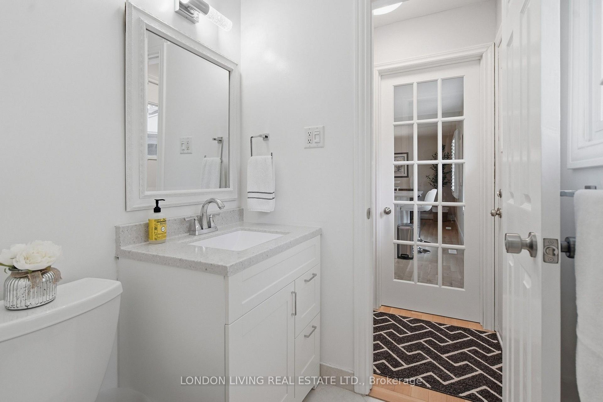 Photo 19 of 23 Greenbrier Crescent, London, South N — HOMEH
