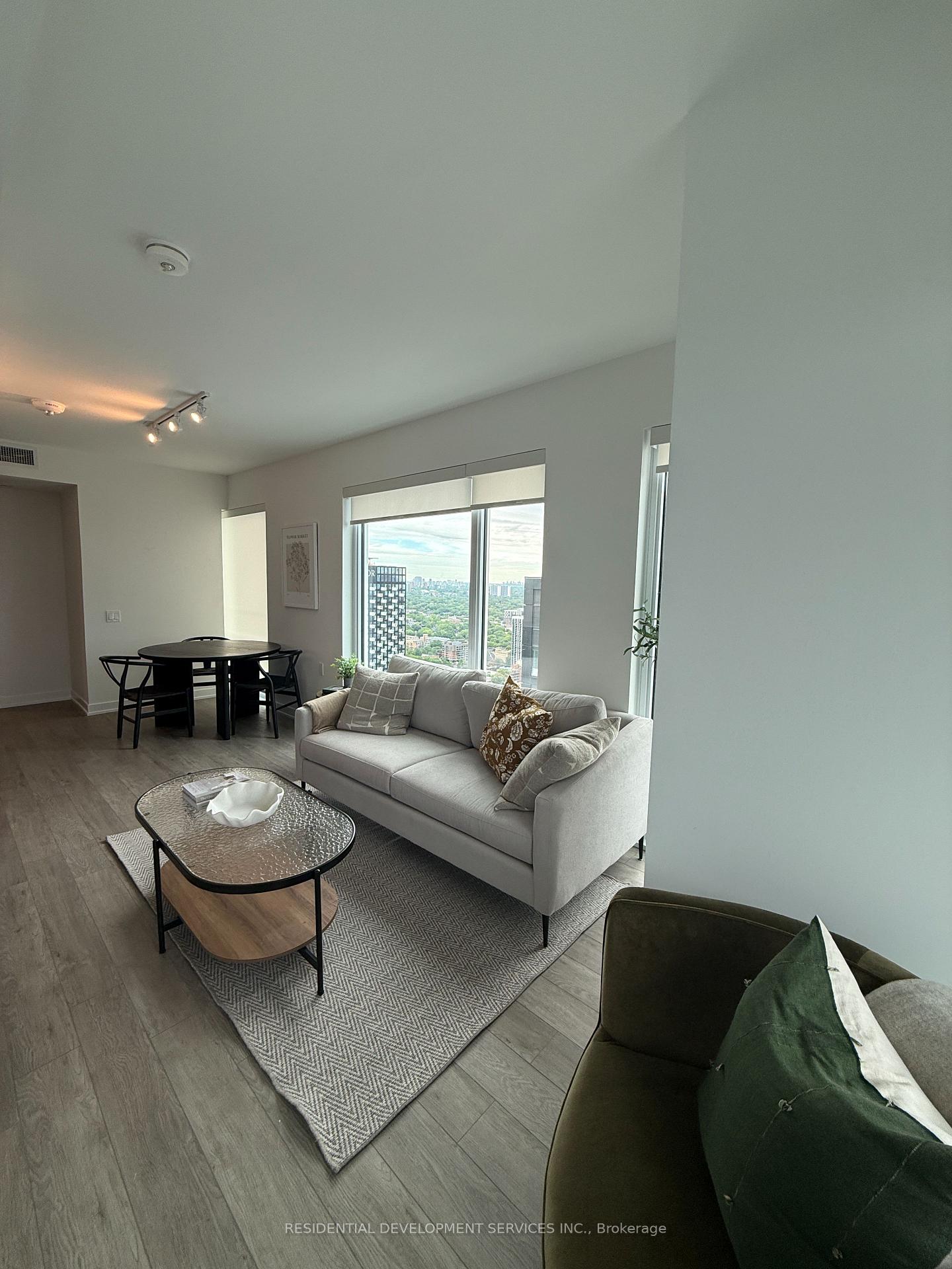 Photo 3 of Unit 3703, 88 Queen Street, Toronto, Church-Yonge Corridor — HOMEH
