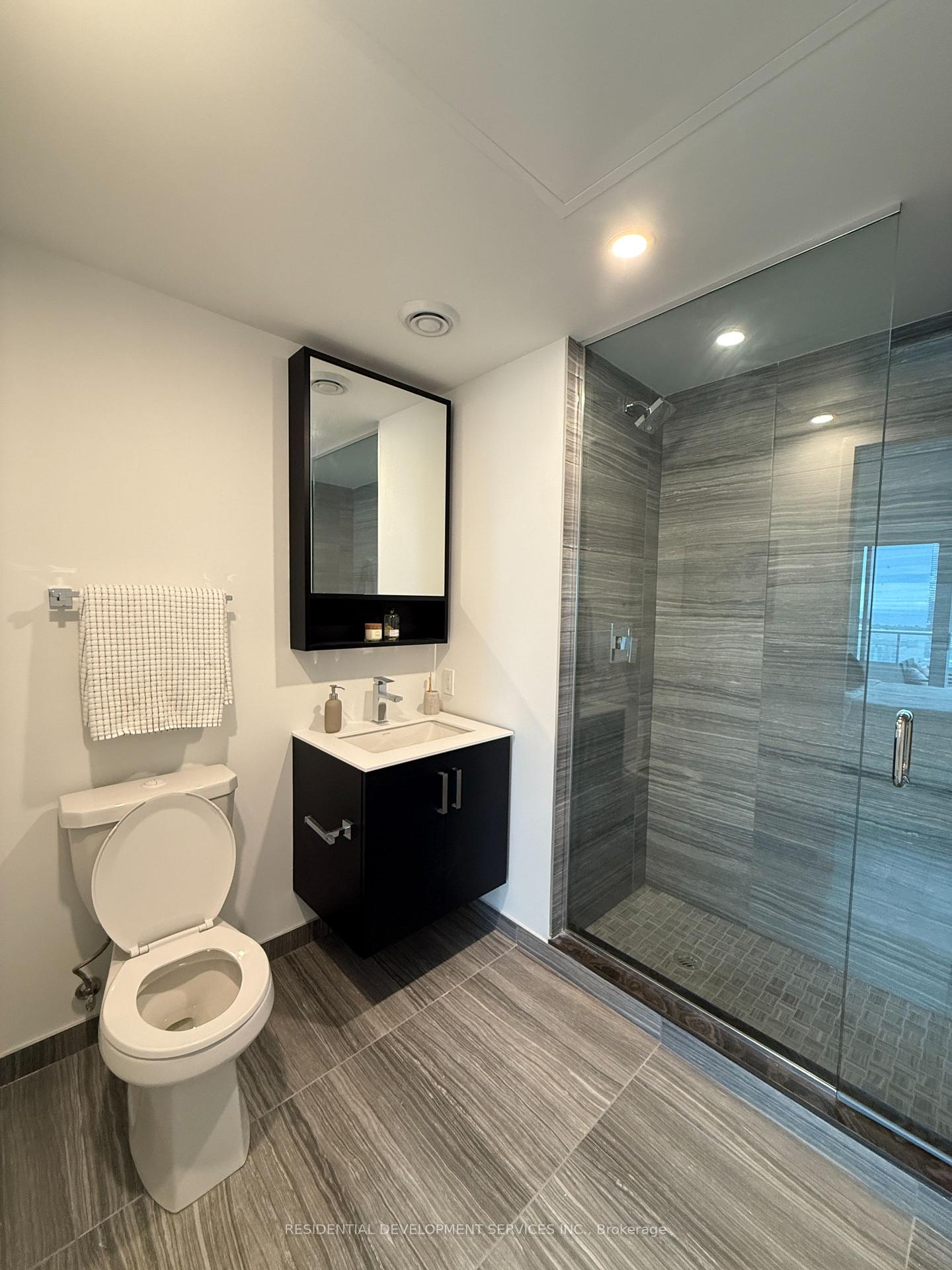 Photo 6 of Unit 3703, 88 Queen Street, Toronto, Church-Yonge Corridor — HOMEH