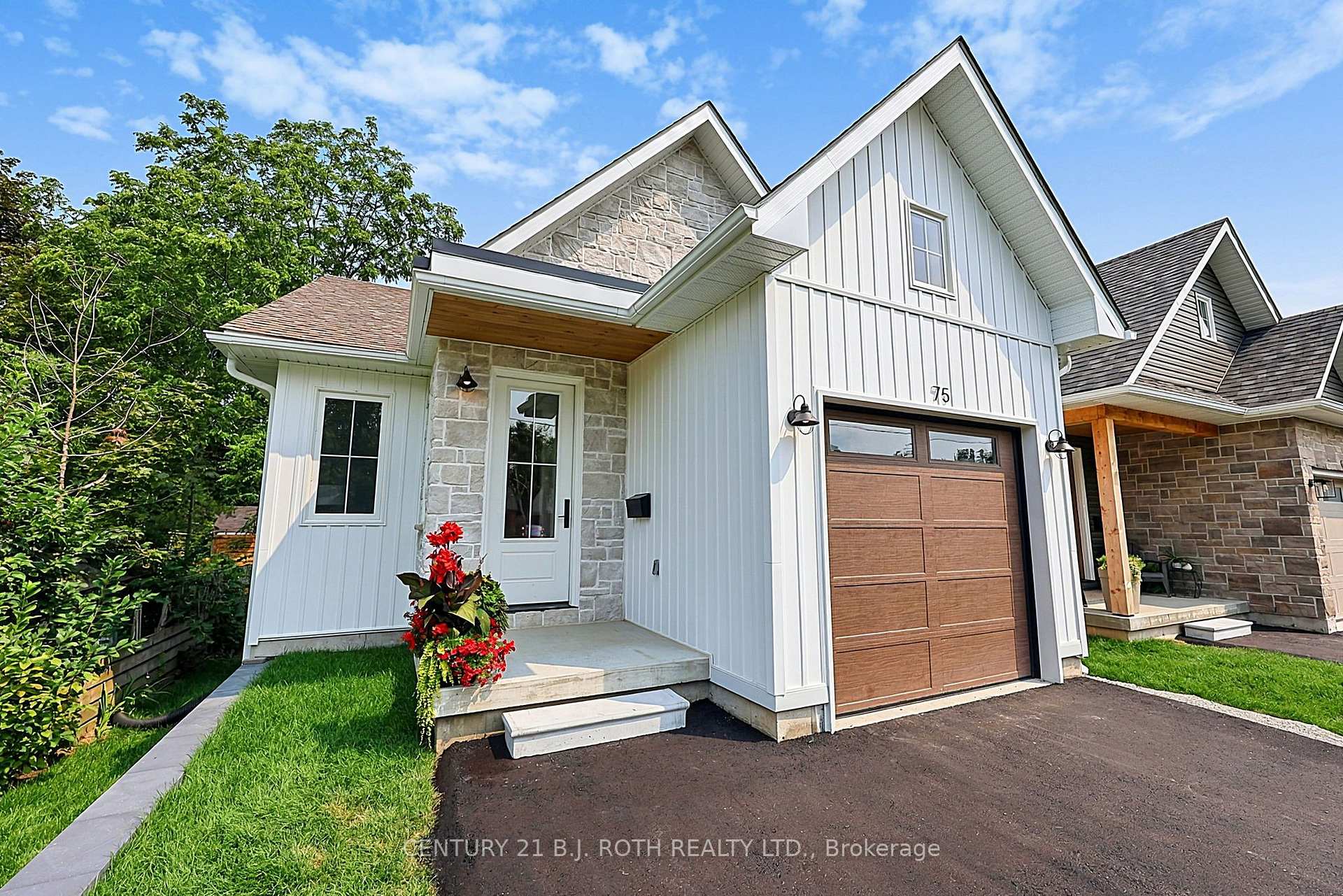 Photo 1 of 75 Vancouver Street, Barrie, Codrington — HOMEH