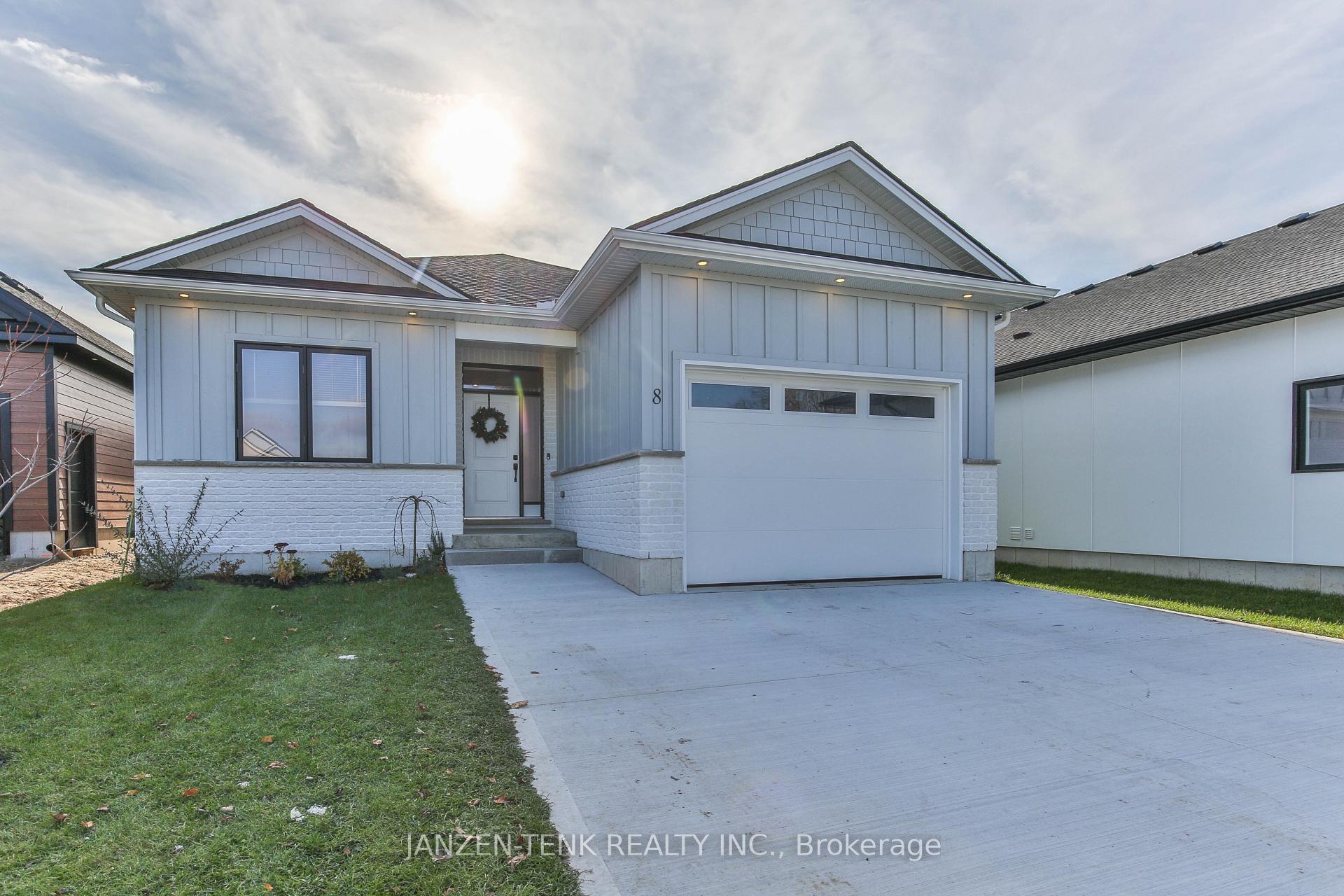 Photo 2 of 8 Charles Court, Bayham, Port Burwell — HOMEH
