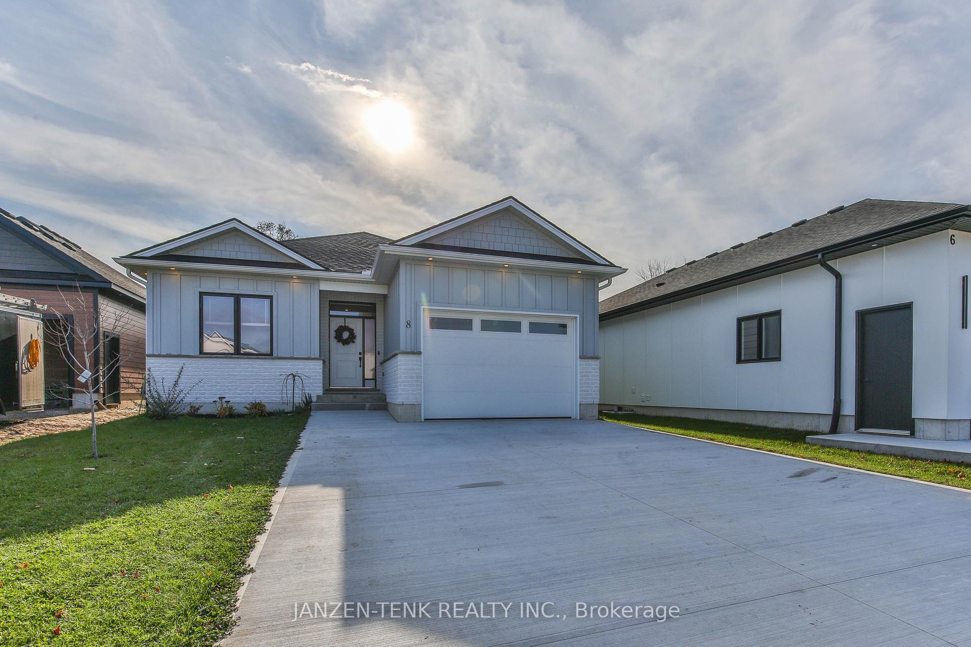 Photo 3 of 8 Charles Court, Bayham, Port Burwell — HOMEH