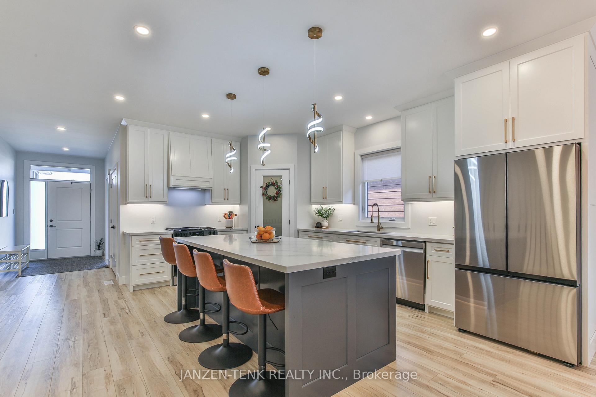 Photo 11 of 8 Charles Court, Bayham, Port Burwell — HOMEH