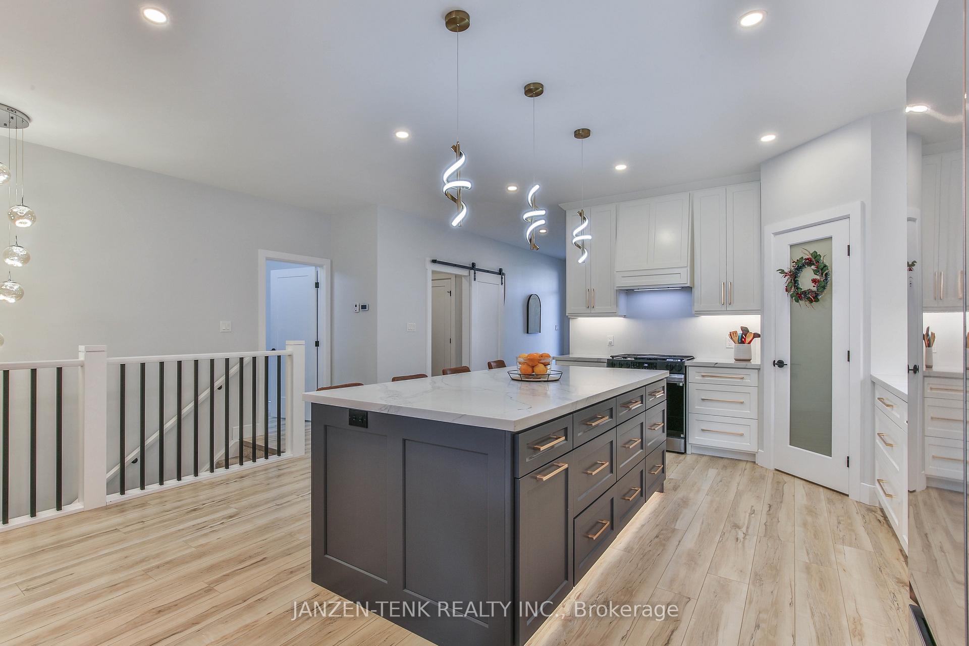 Photo 12 of 8 Charles Court, Bayham, Port Burwell — HOMEH