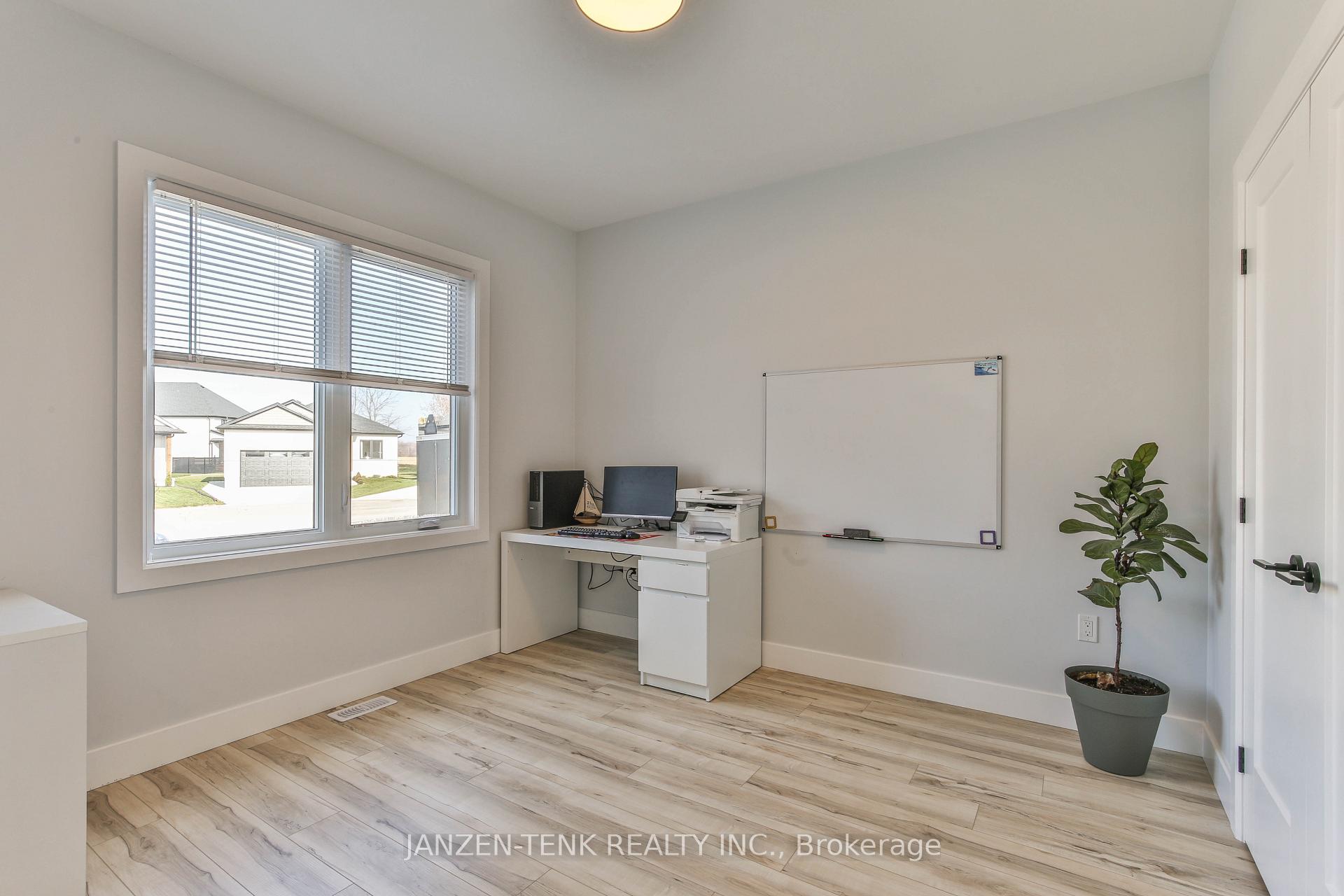 Photo 30 of 8 Charles Court, Bayham, Port Burwell — HOMEH